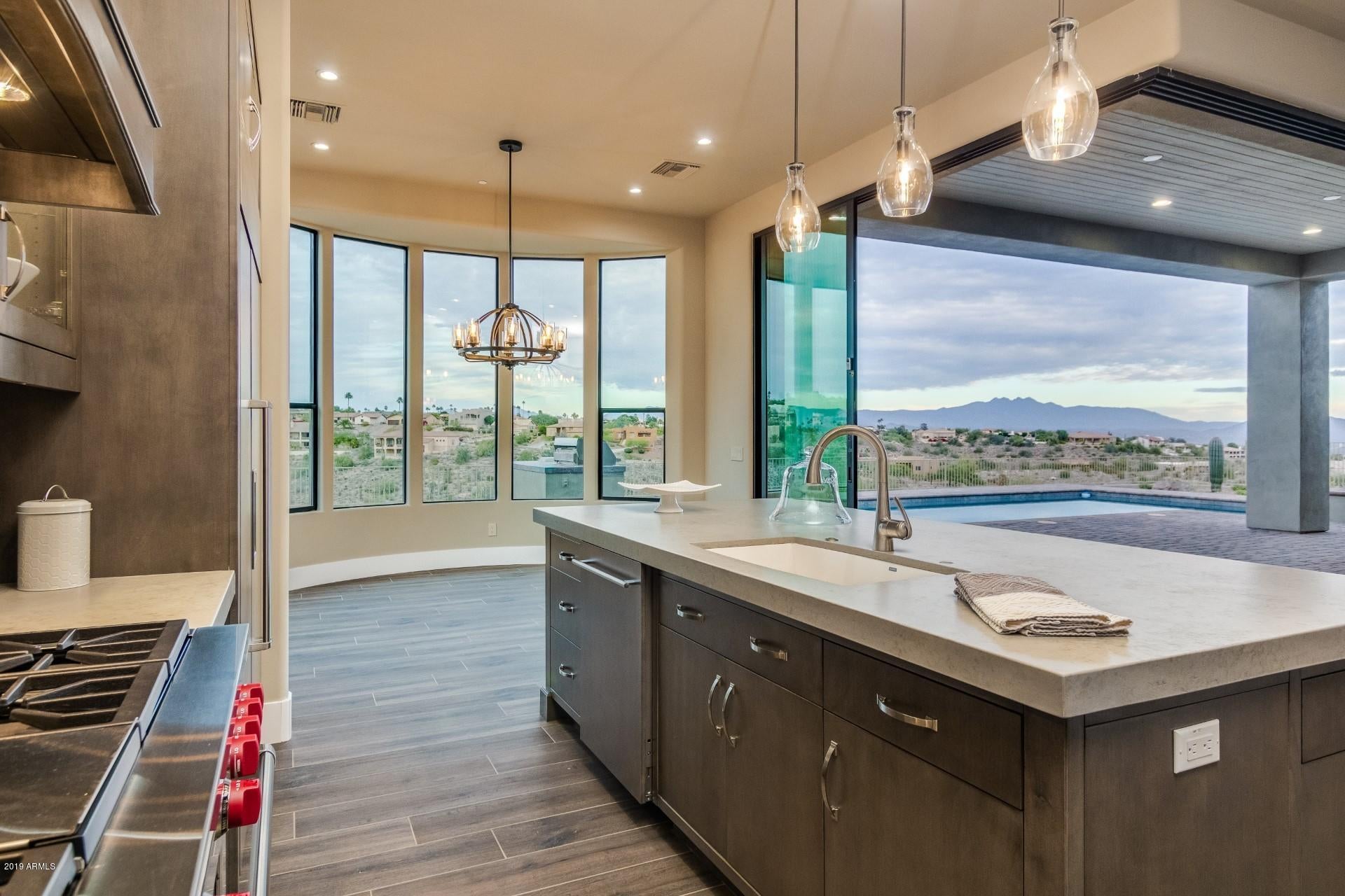 PALATIAL ESTATES LOT 18A-2 REPLAT - Residential