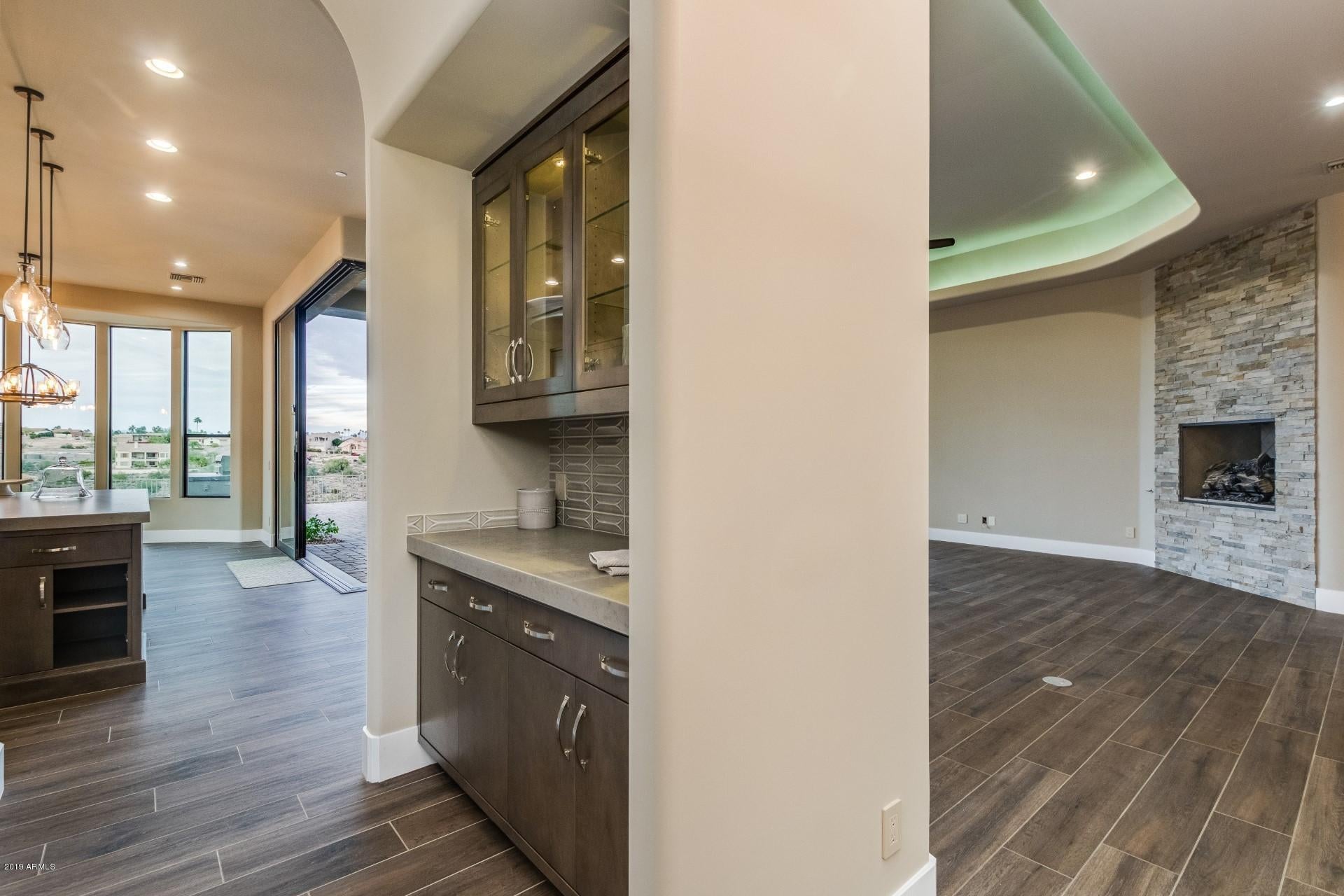 PALATIAL ESTATES LOT 18A-2 REPLAT - Residential