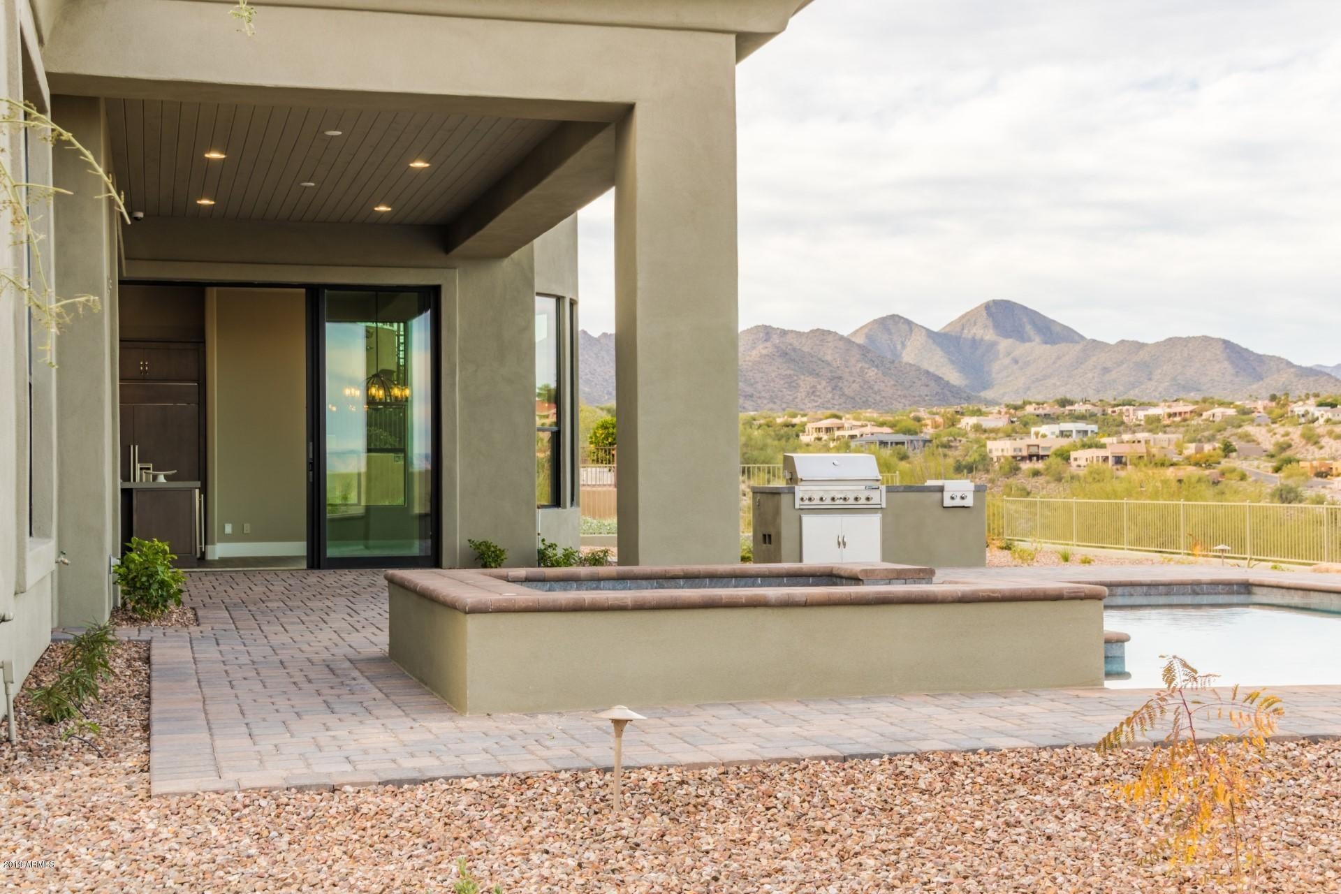 PALATIAL ESTATES LOT 18A-2 REPLAT - Residential