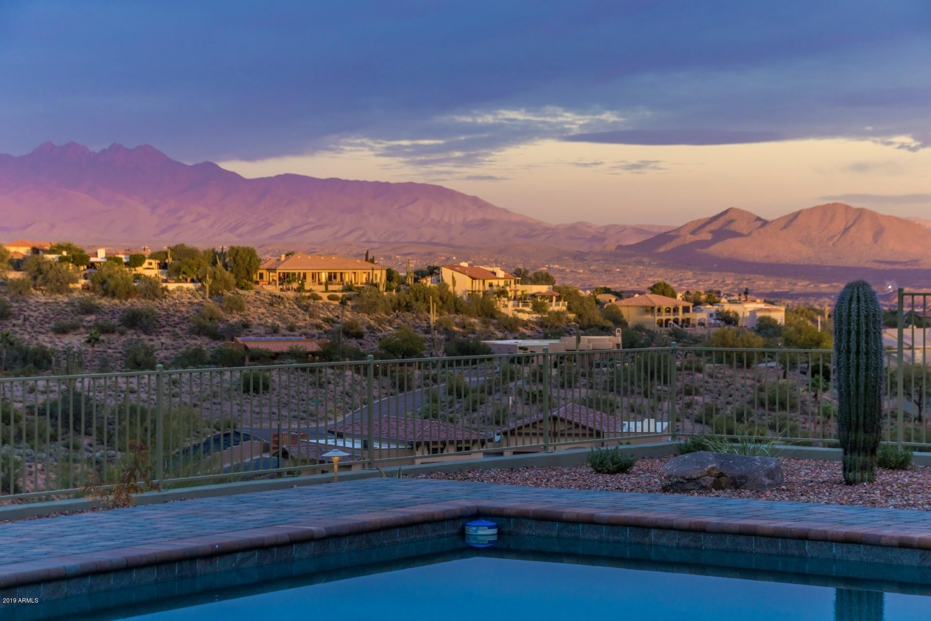 PALATIAL ESTATES LOT 18A-2 REPLAT - Residential