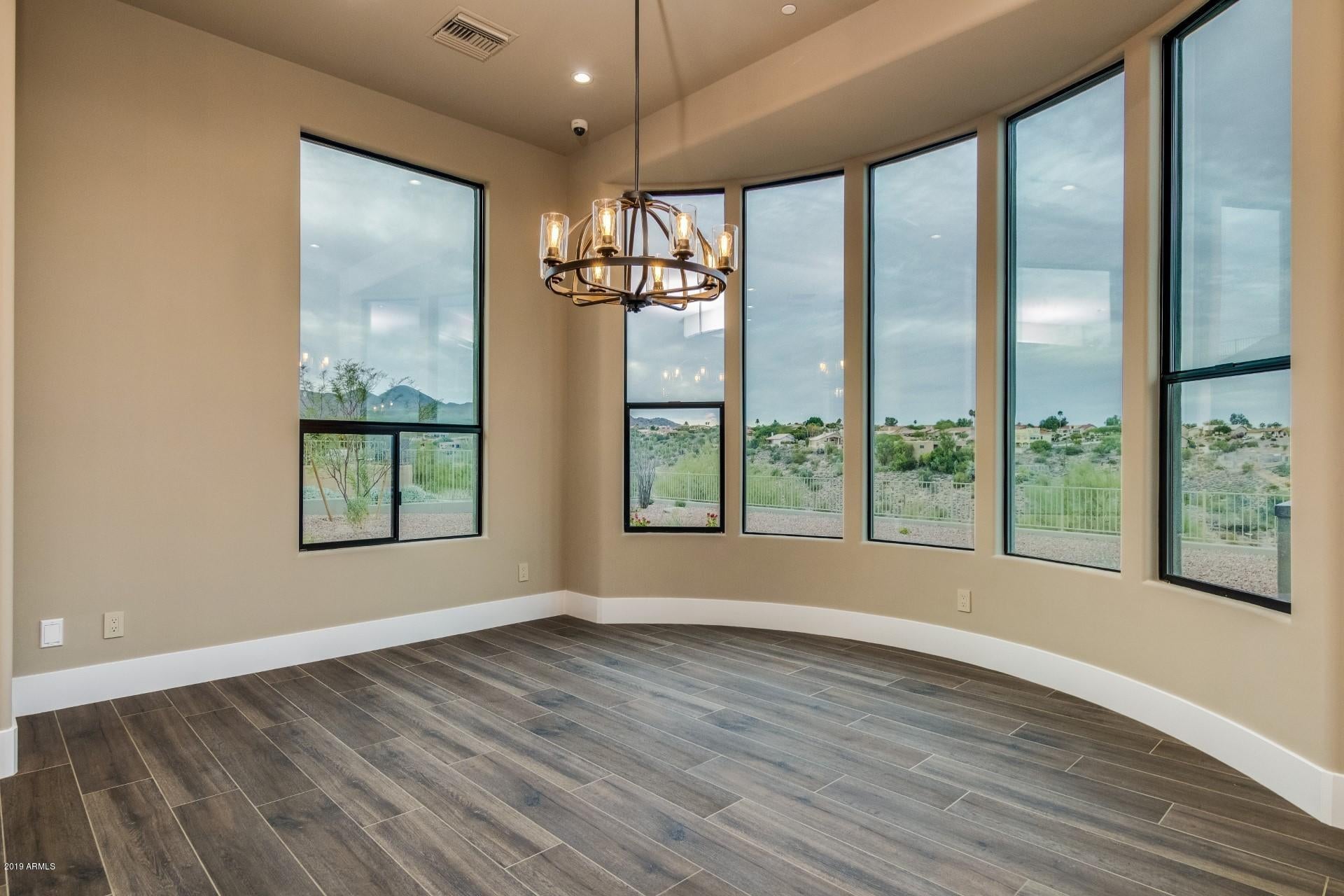 PALATIAL ESTATES LOT 18A-2 REPLAT - Residential