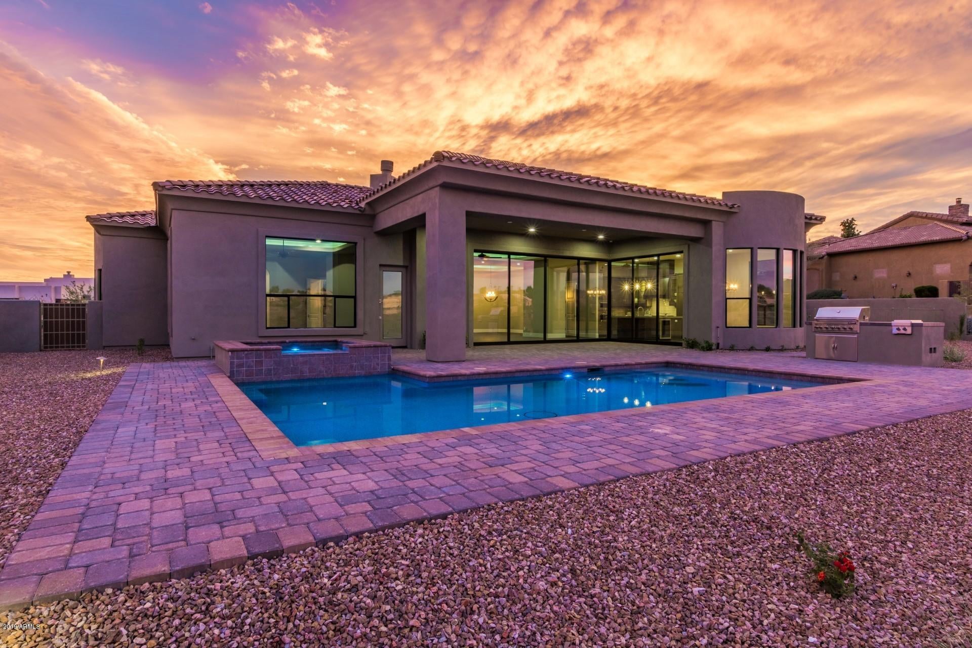 PALATIAL ESTATES LOT 18A-2 REPLAT - Residential
