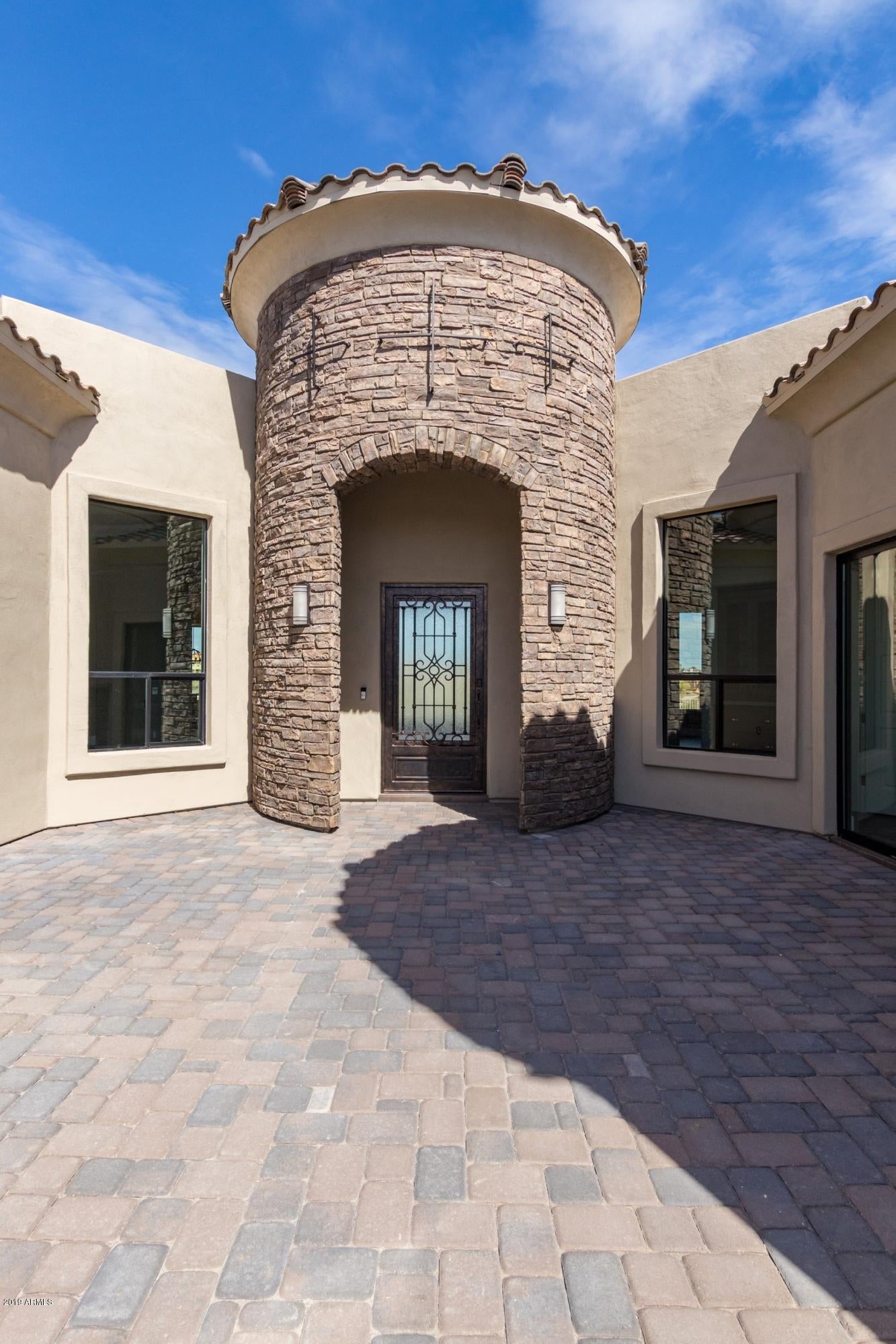 PALATIAL ESTATES LOT 18A-2 REPLAT - Residential