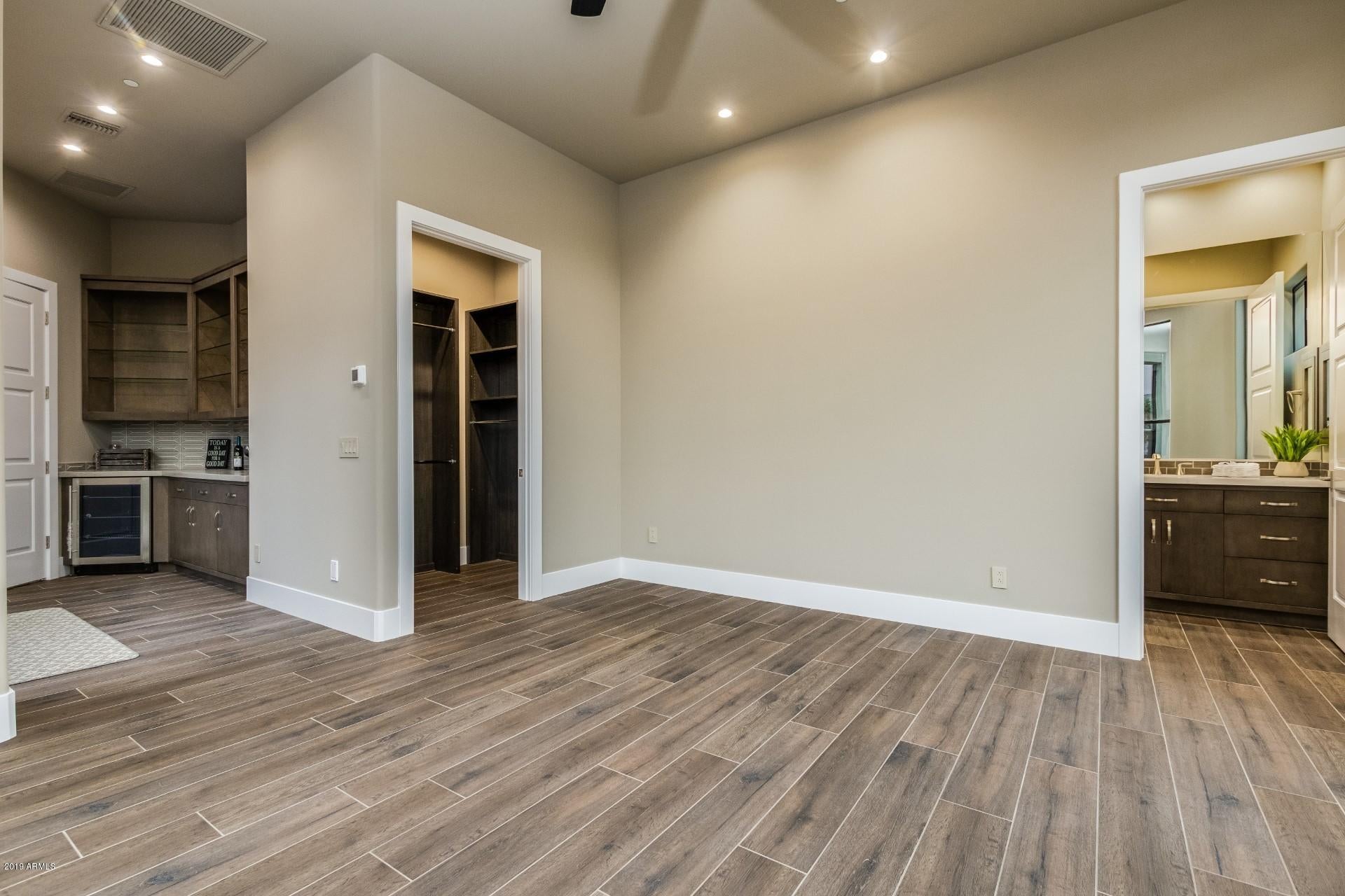 PALATIAL ESTATES LOT 18A-2 REPLAT - Residential