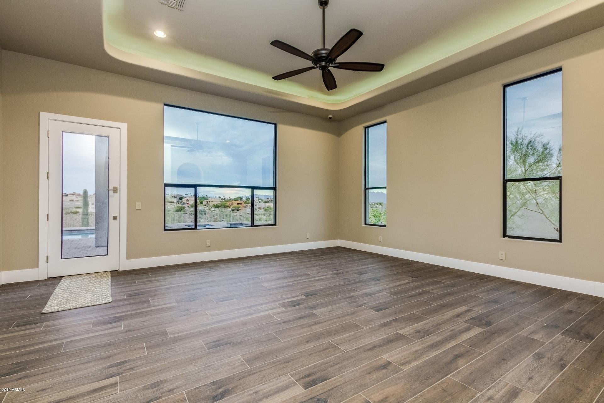 PALATIAL ESTATES LOT 18A-2 REPLAT - Residential