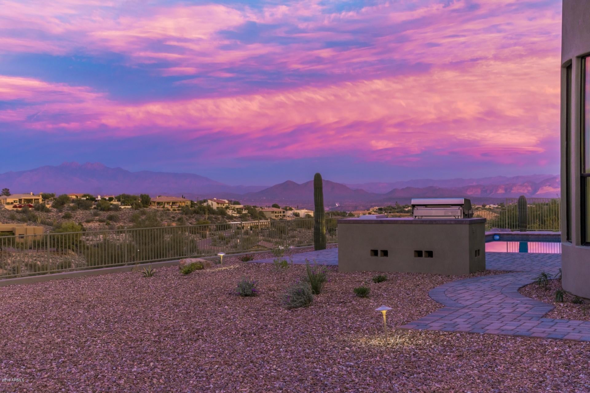 PALATIAL ESTATES LOT 18A-2 REPLAT - Residential