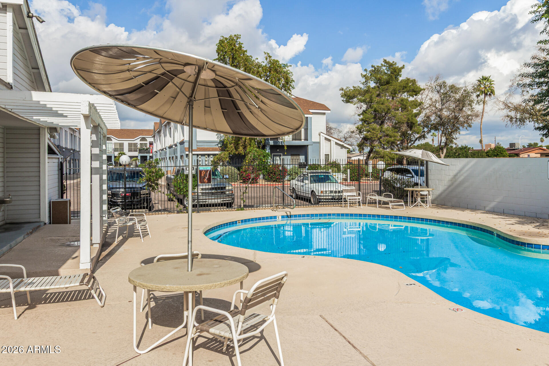 VILLAGE SQUARE - Residential