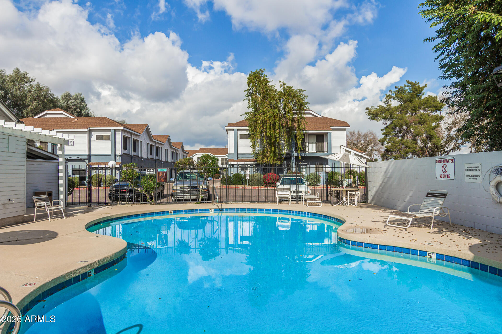 VILLAGE SQUARE - Residential