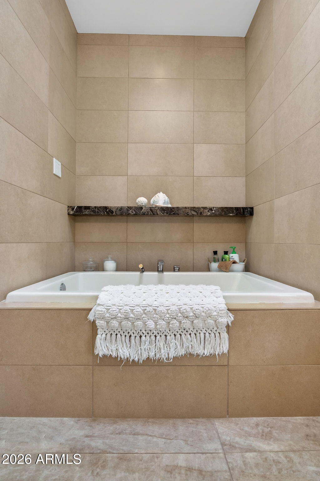 AHWATUKEE CUSTOM ESTATES 8 - Residential
