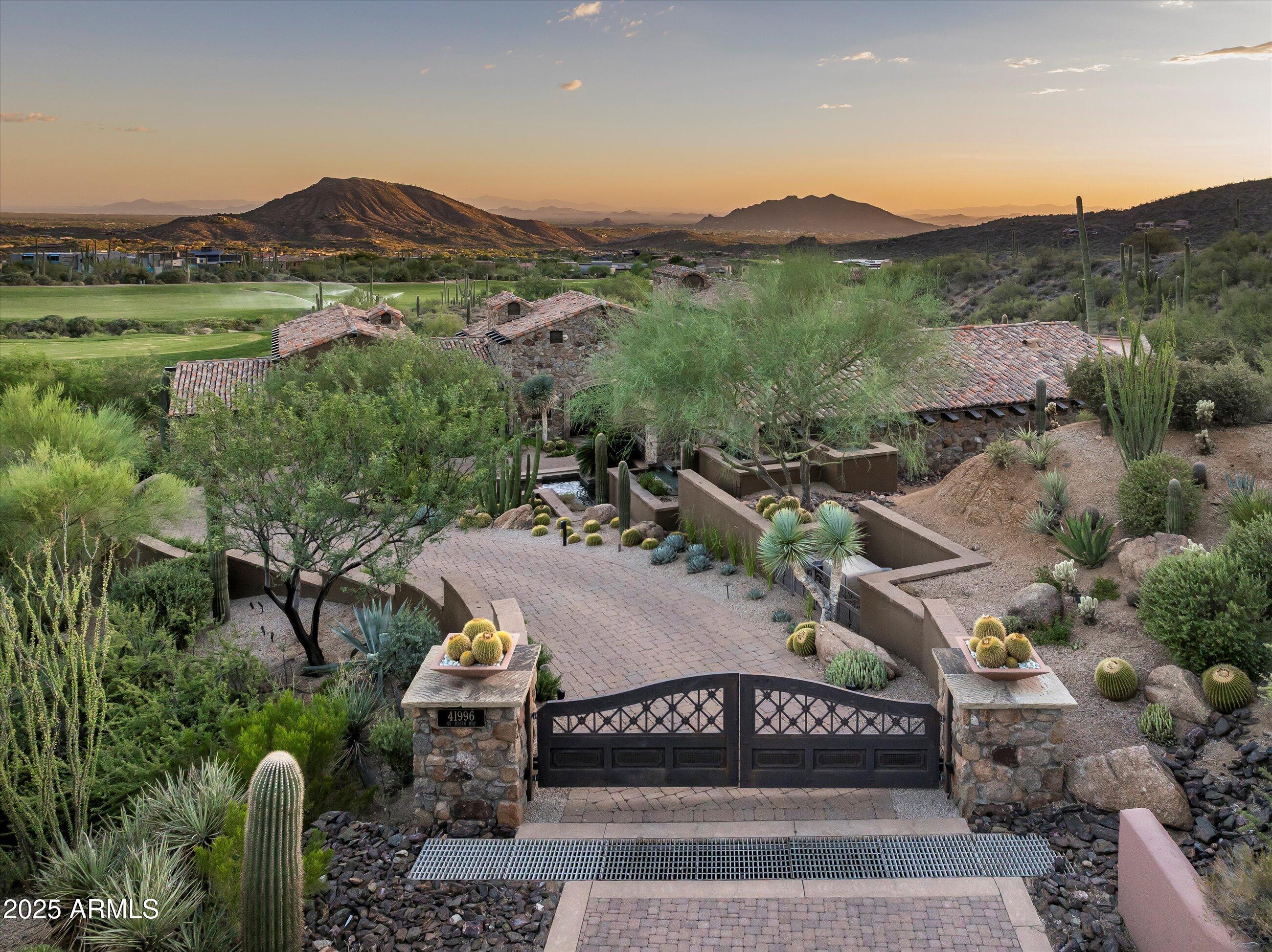 DESERT MOUNTAIN - Residential