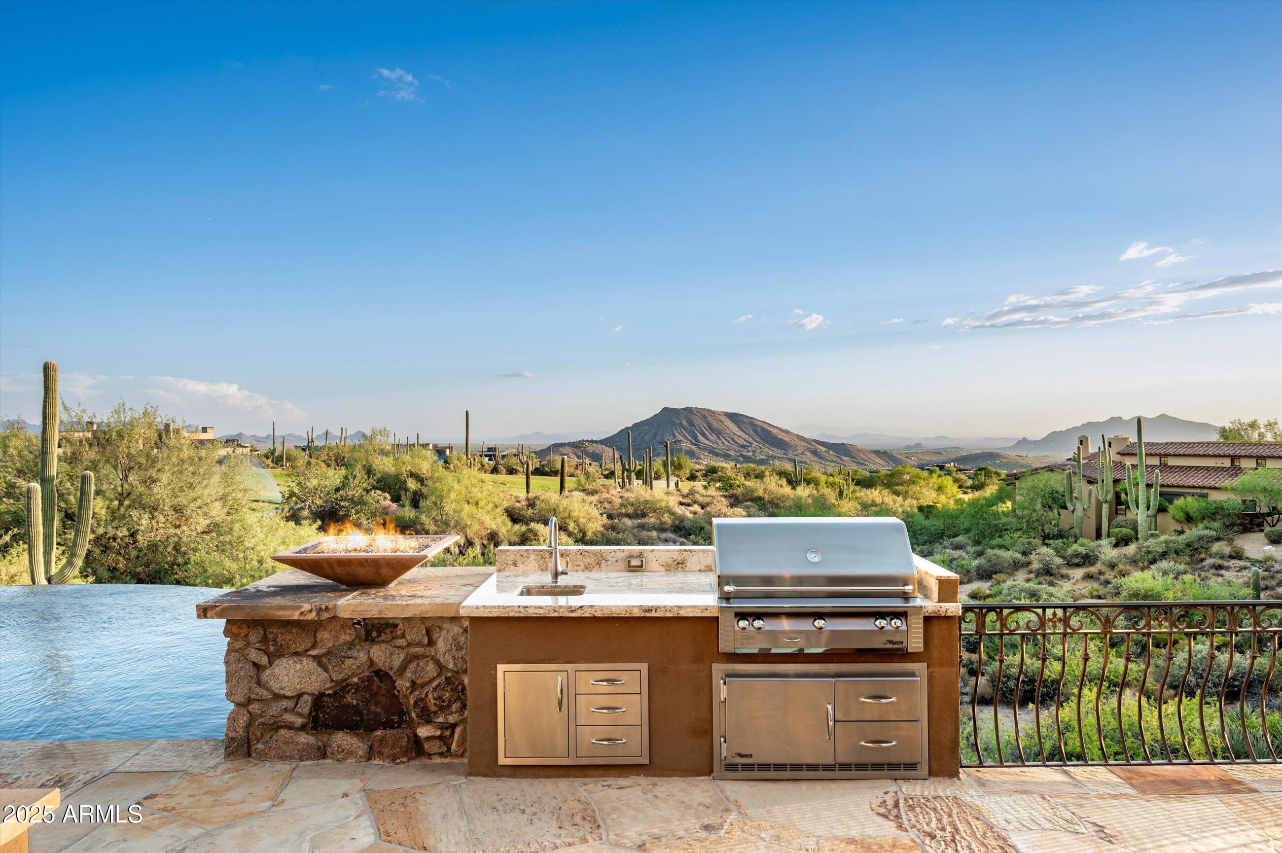 DESERT MOUNTAIN - Residential