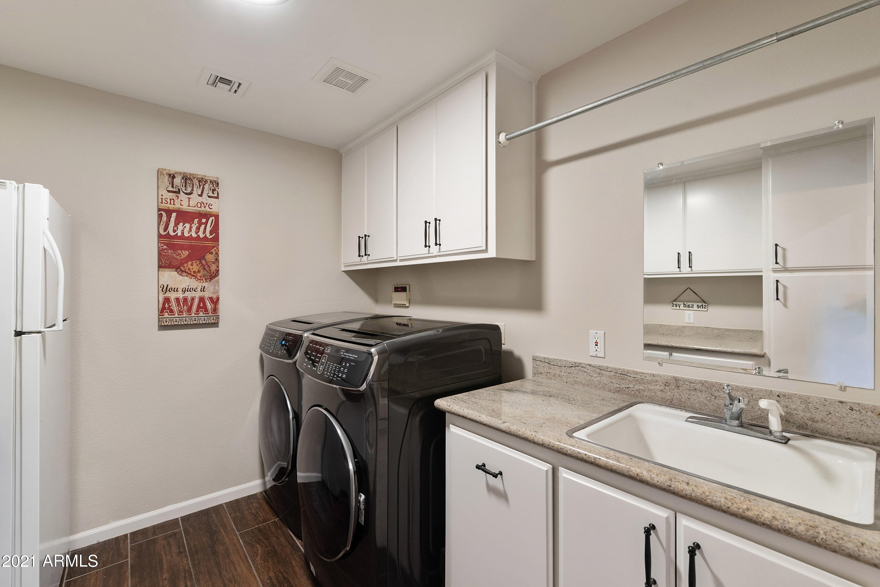 SCOTTSDALE RANCH - Residential