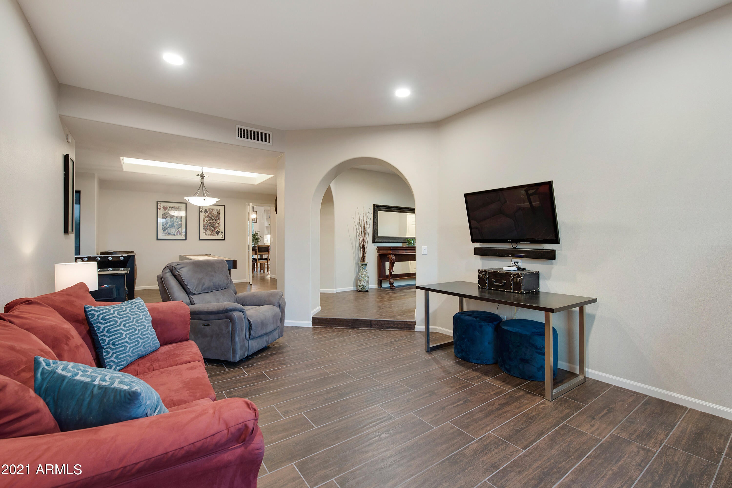 SCOTTSDALE RANCH - Residential