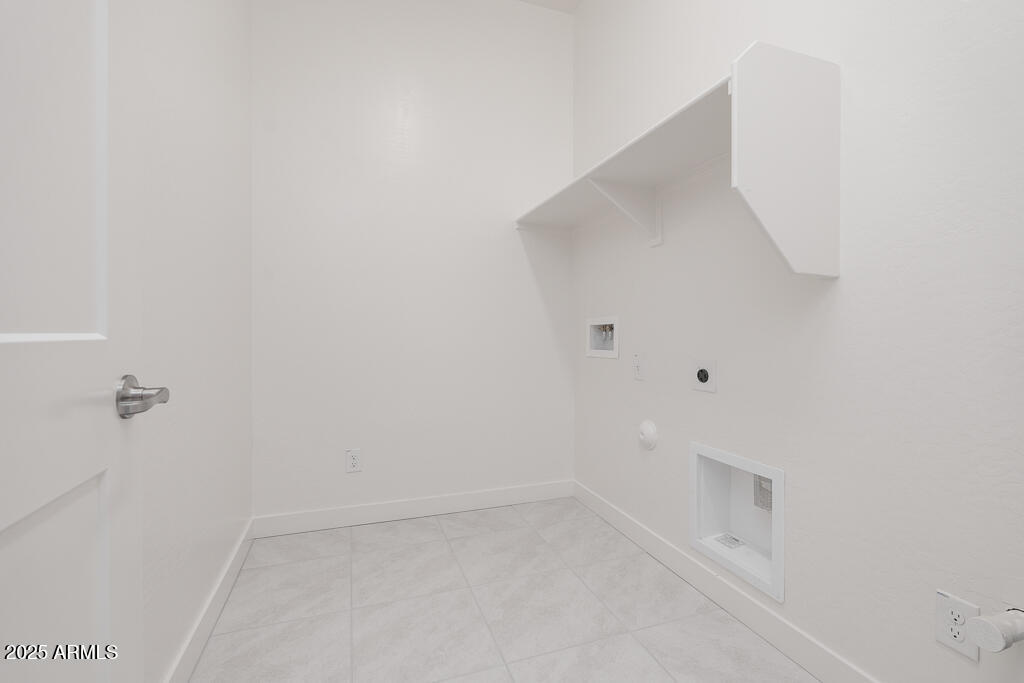 WARE FARMS PARCEL 5 2023043761 - Residential