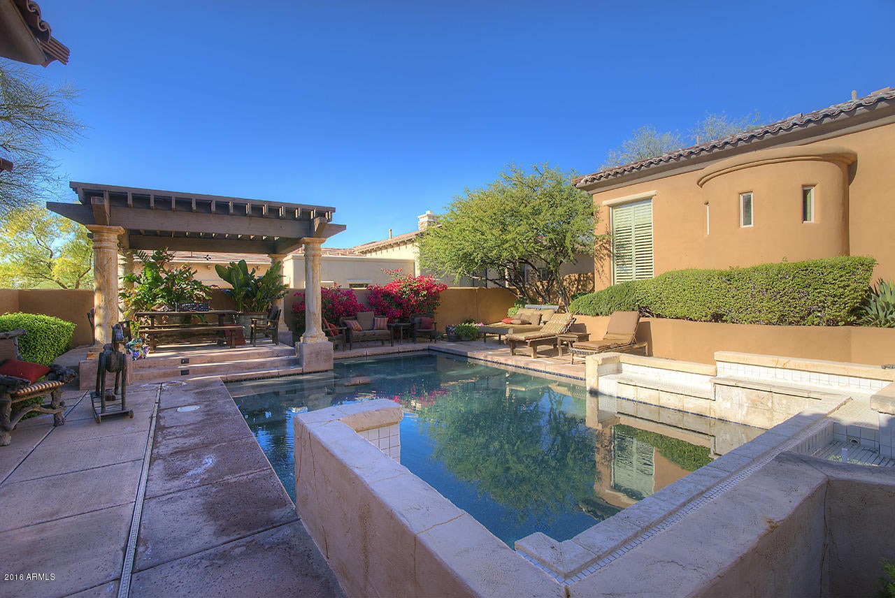 DC RANCH - Residential