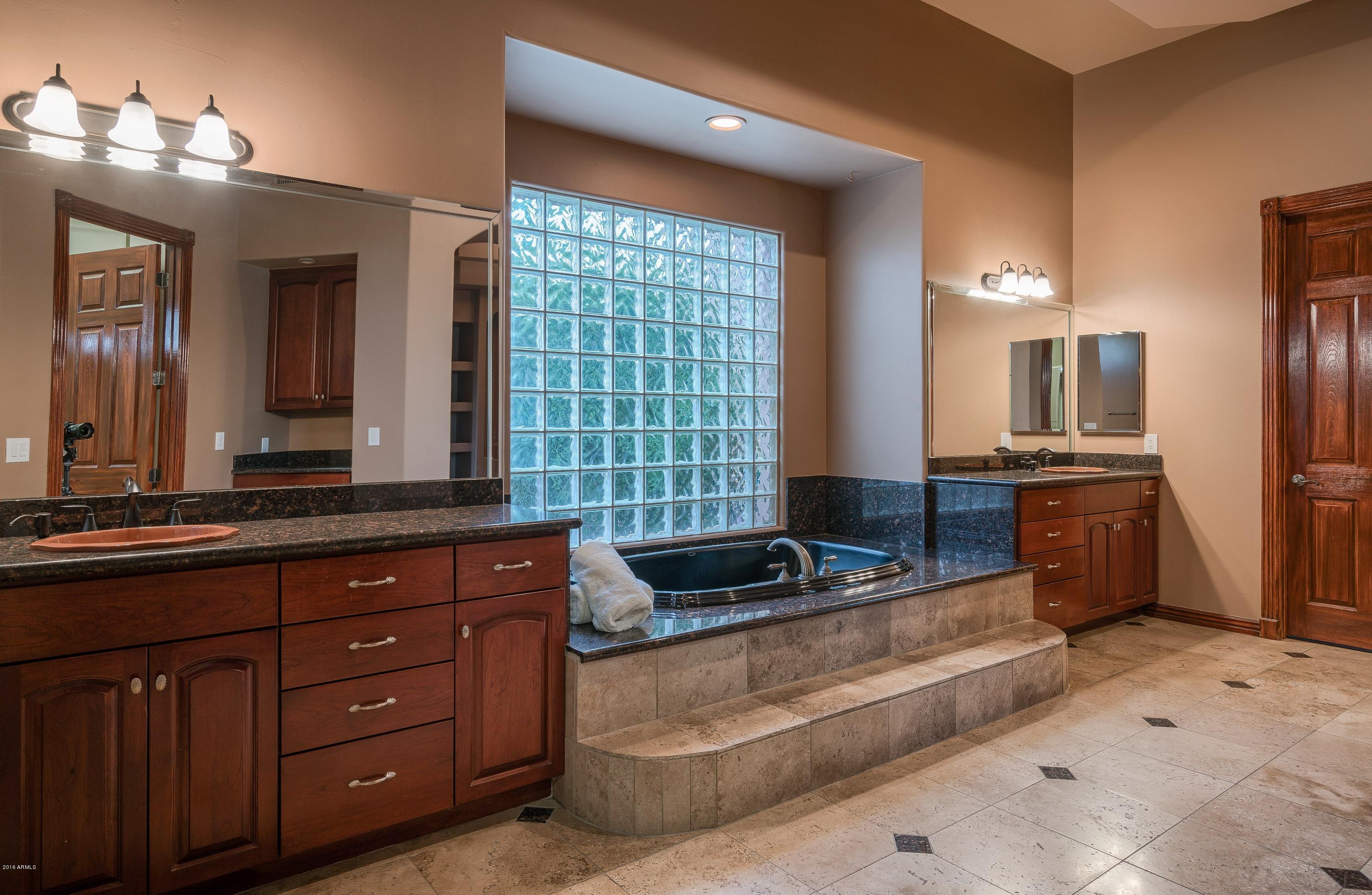 CIRCLE G AT HIGHLANDS WEST - Residential