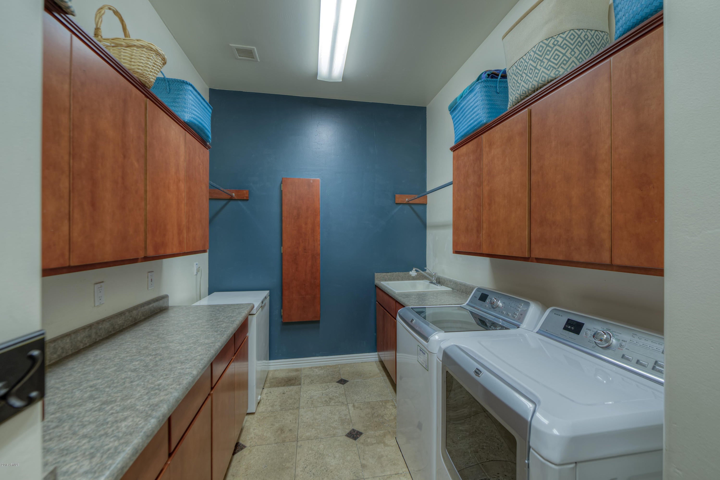 CIRCLE G AT HIGHLANDS WEST - Residential