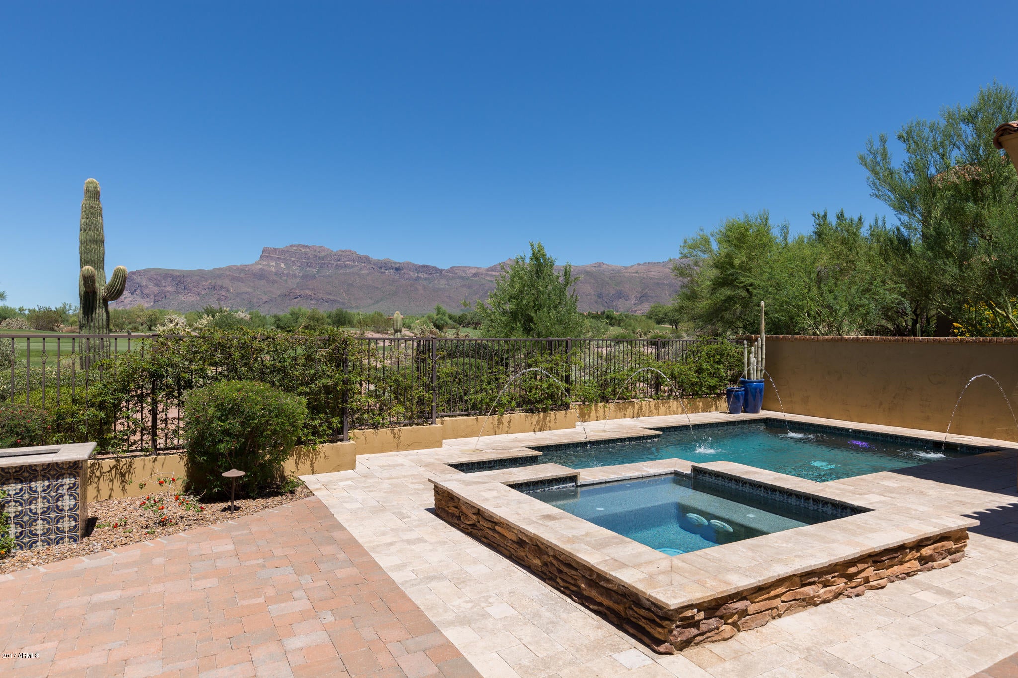 Superstition Mountain - Residential