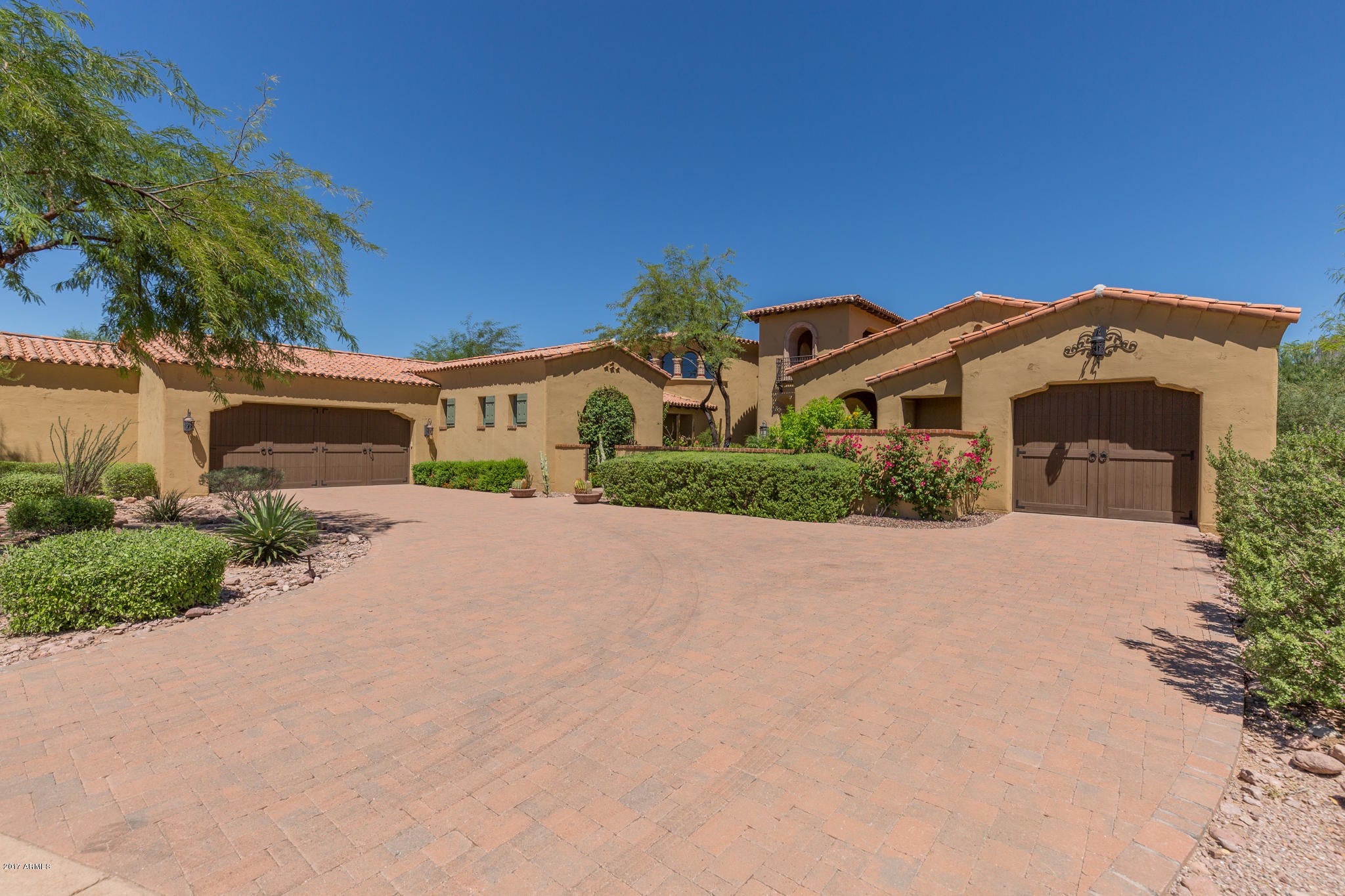 Superstition Mountain - Residential