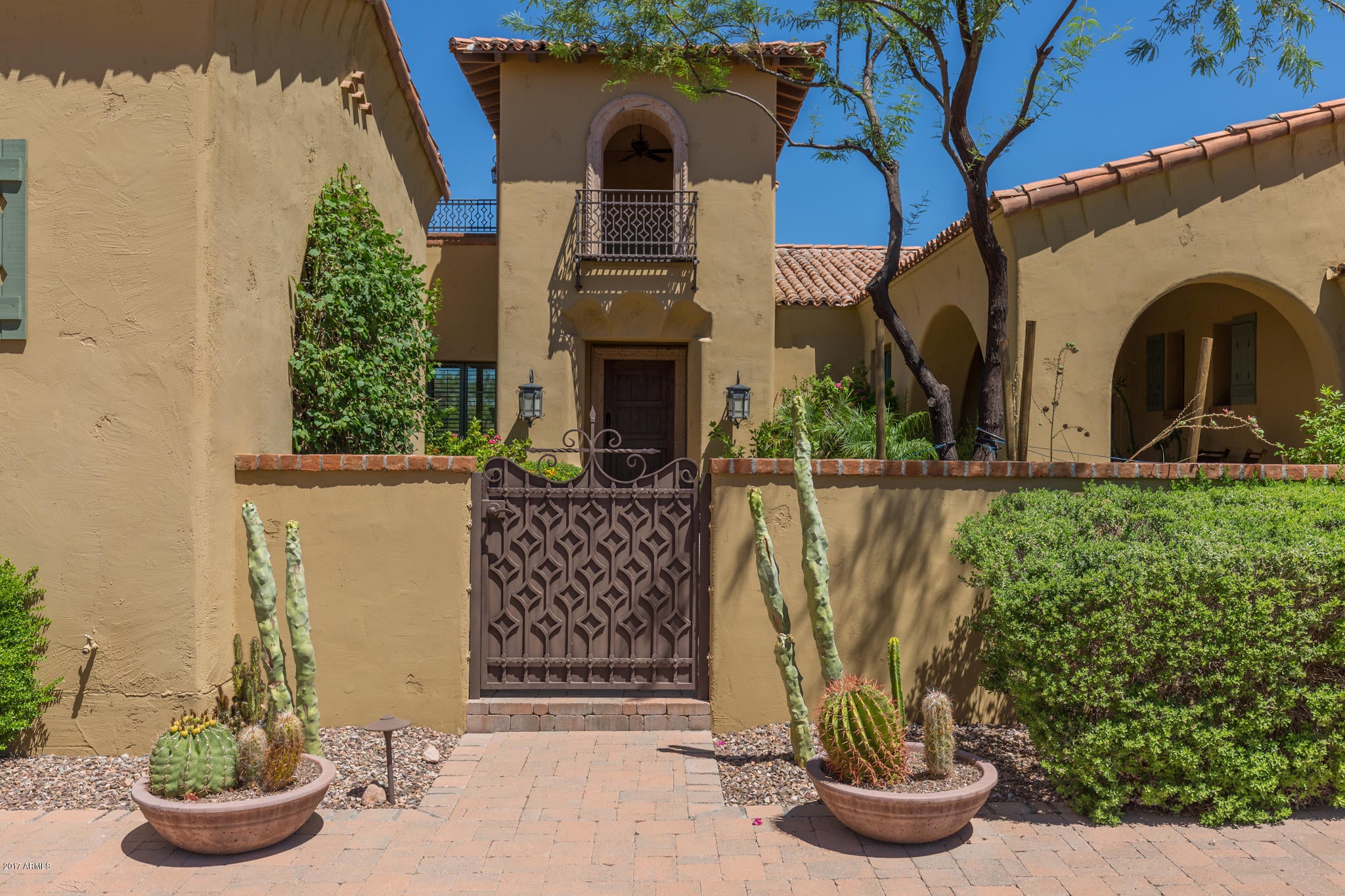 Superstition Mountain - Residential