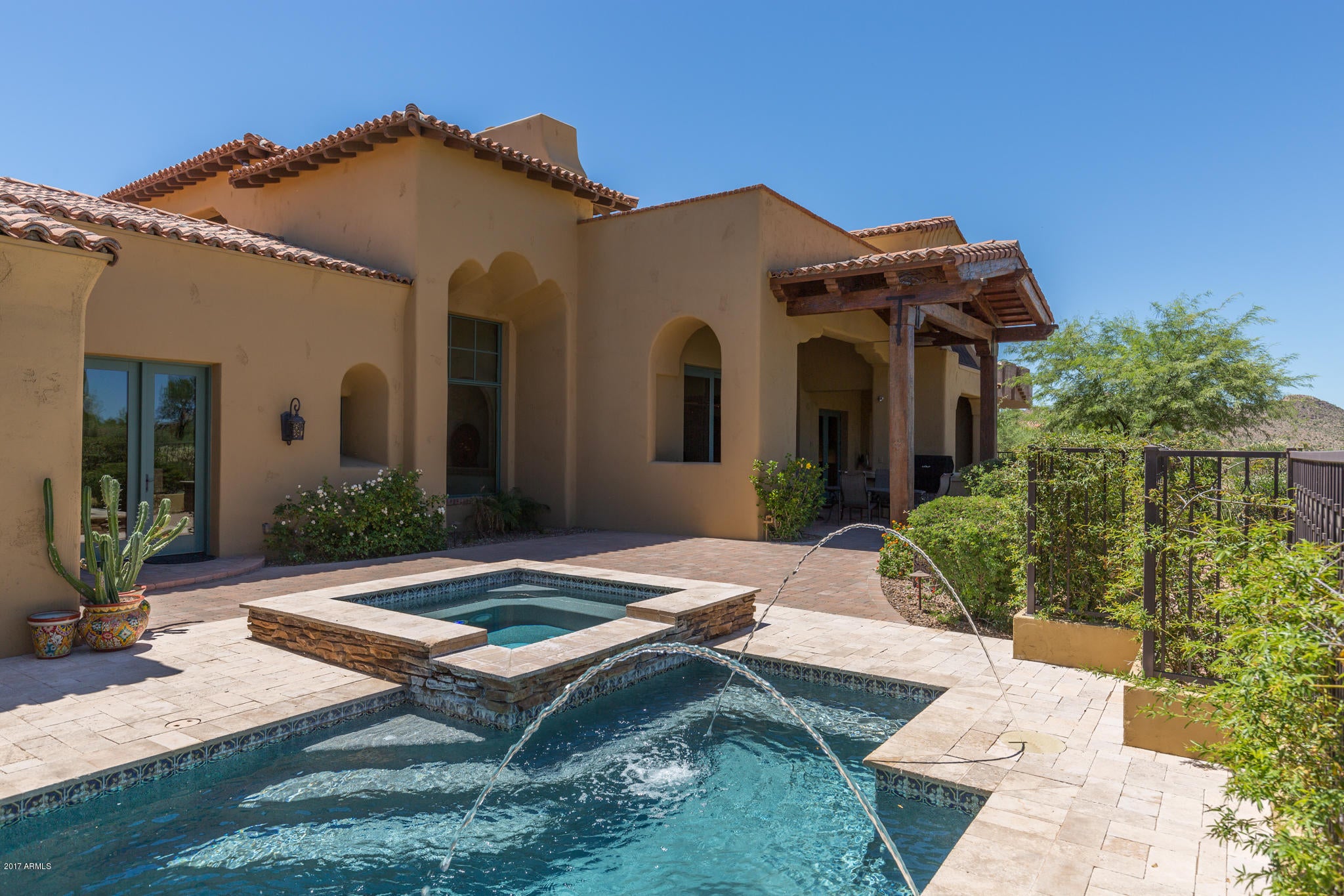 Superstition Mountain - Residential