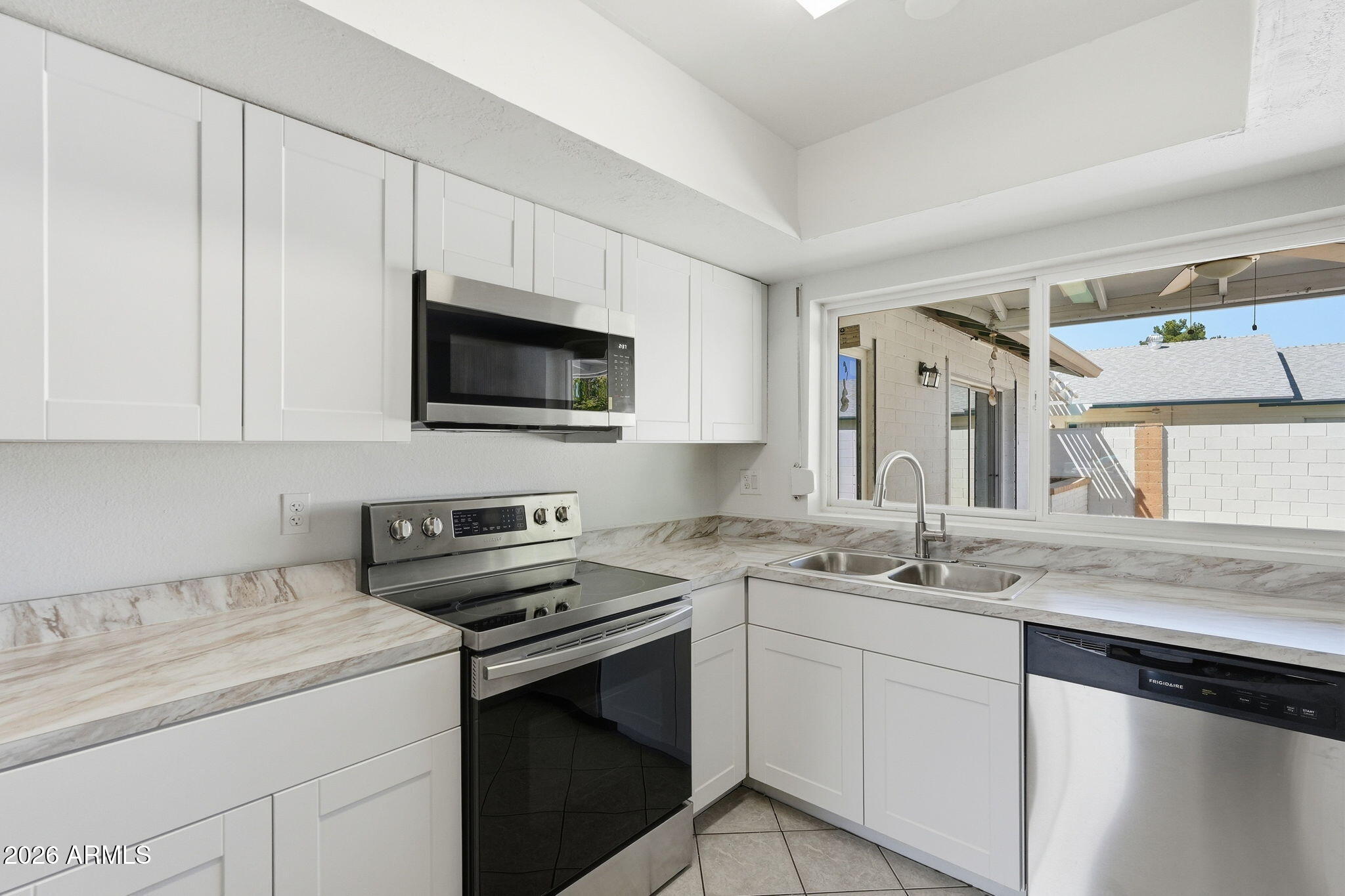 ADVENTURE HOMES AMD - Residential