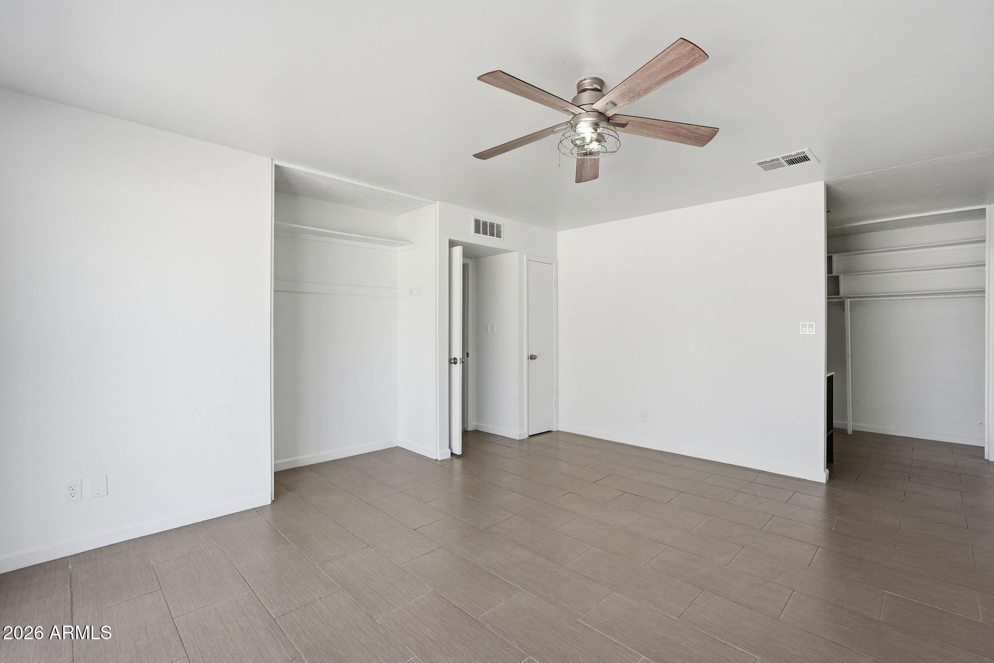 ADVENTURE HOMES AMD - Residential