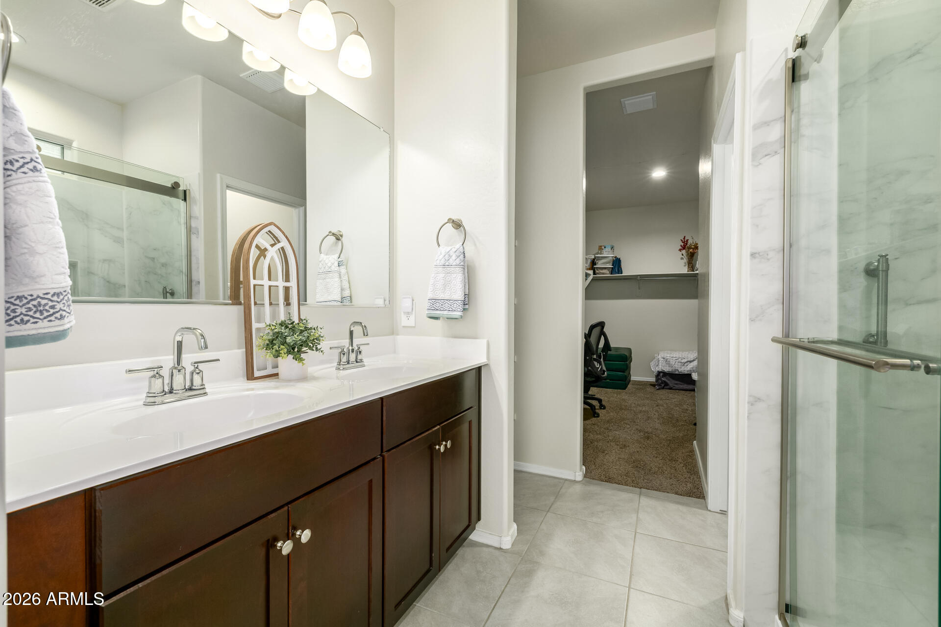 CRESTFIELD MANOR AT ARIZONA FARMS - Residential
