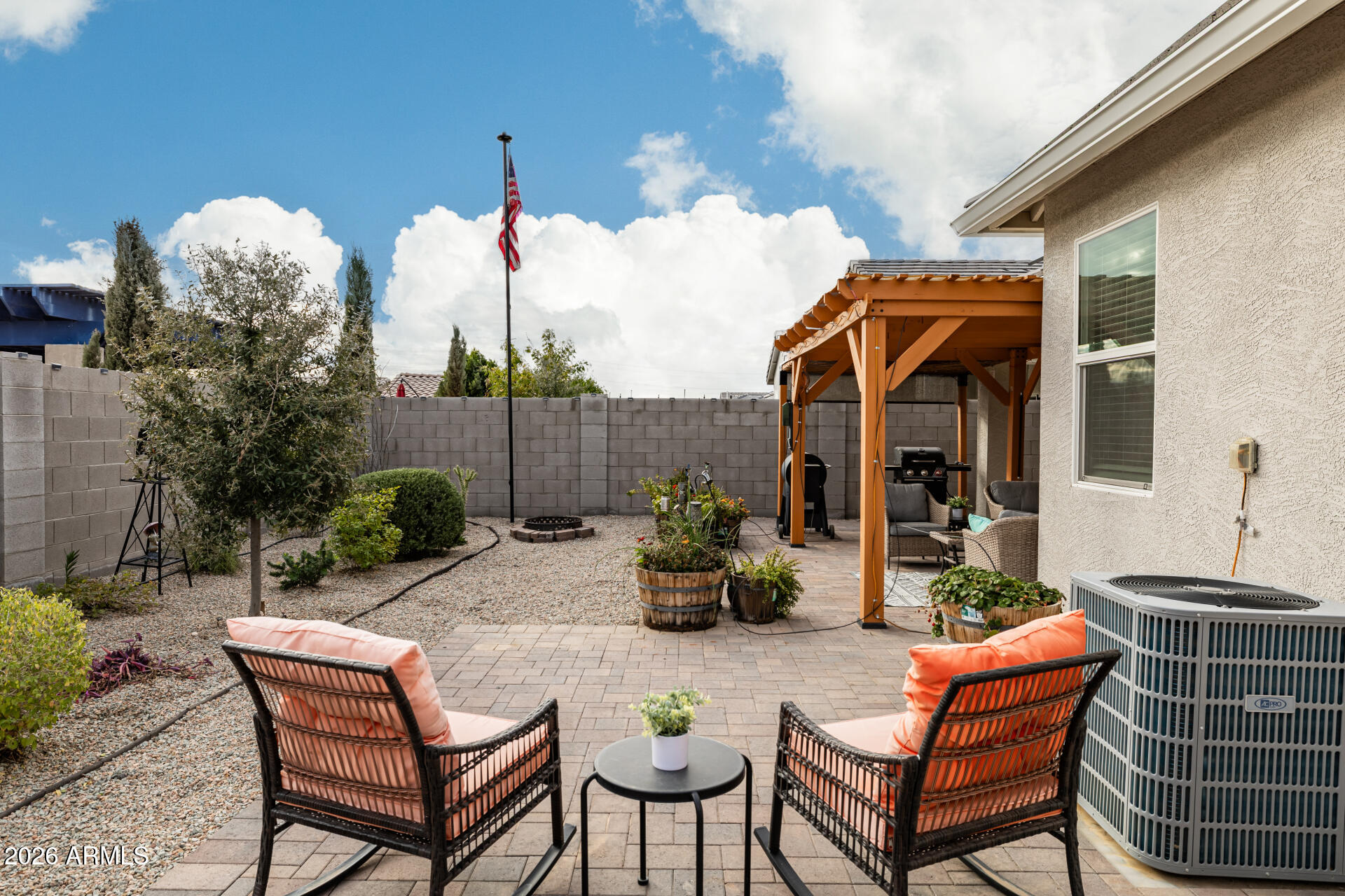 CRESTFIELD MANOR AT ARIZONA FARMS - Residential