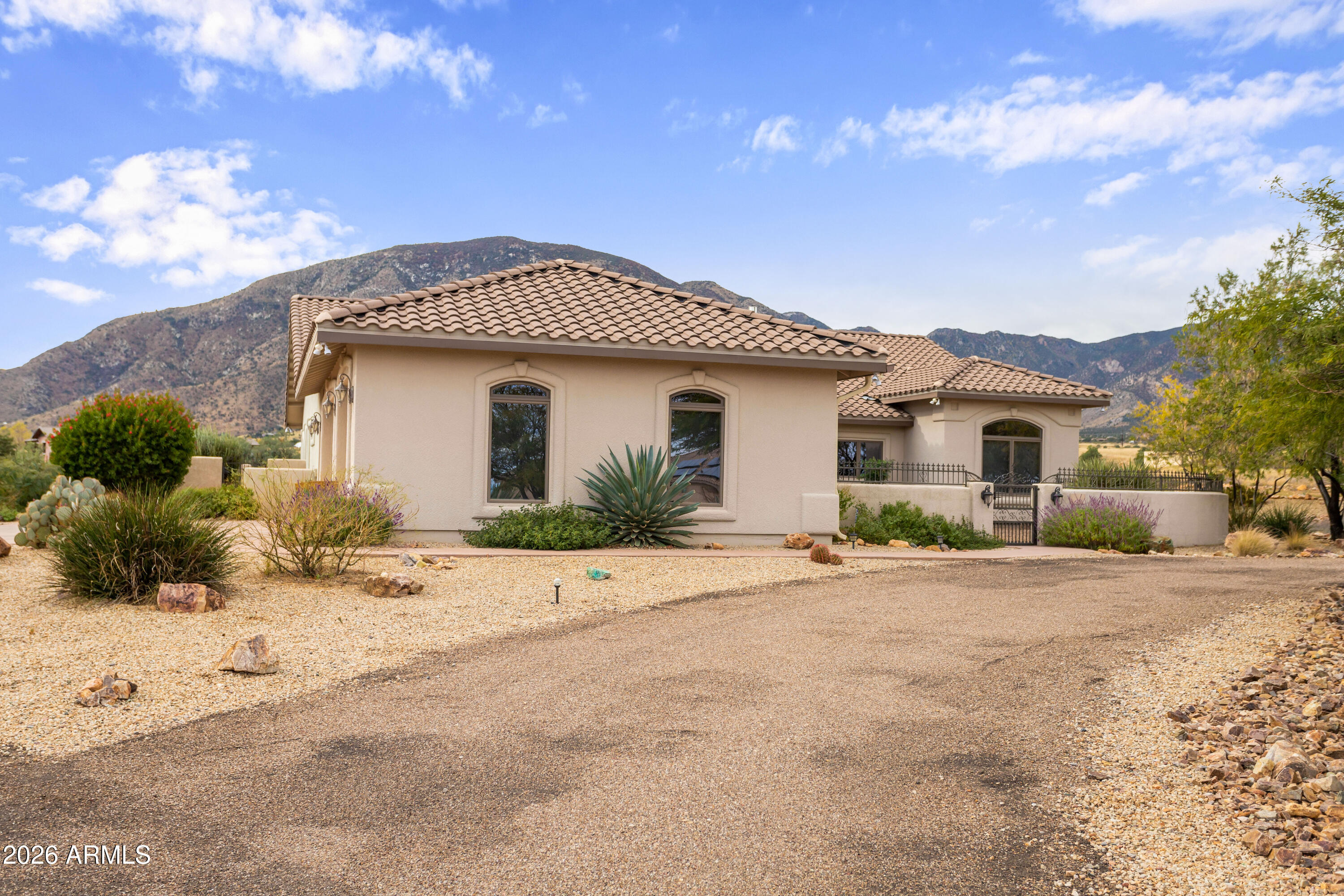 WILD HORSE 2 - Residential