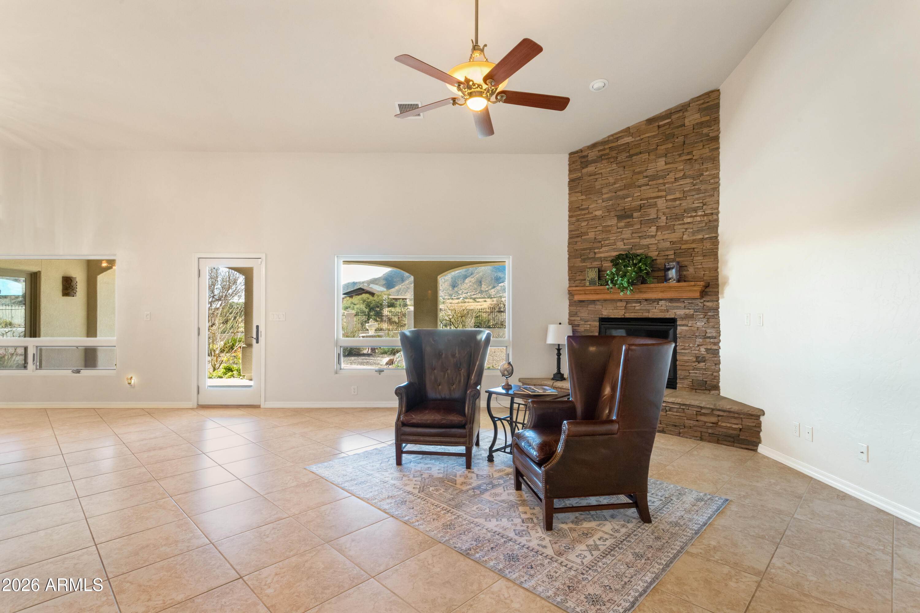 WILD HORSE 2 - Residential
