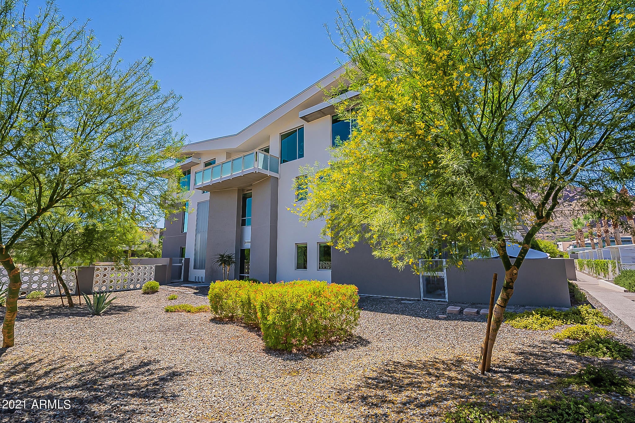 MOUNTAIN SHADOWS RESORT HOTEL CONDOMINIUM - Residential
