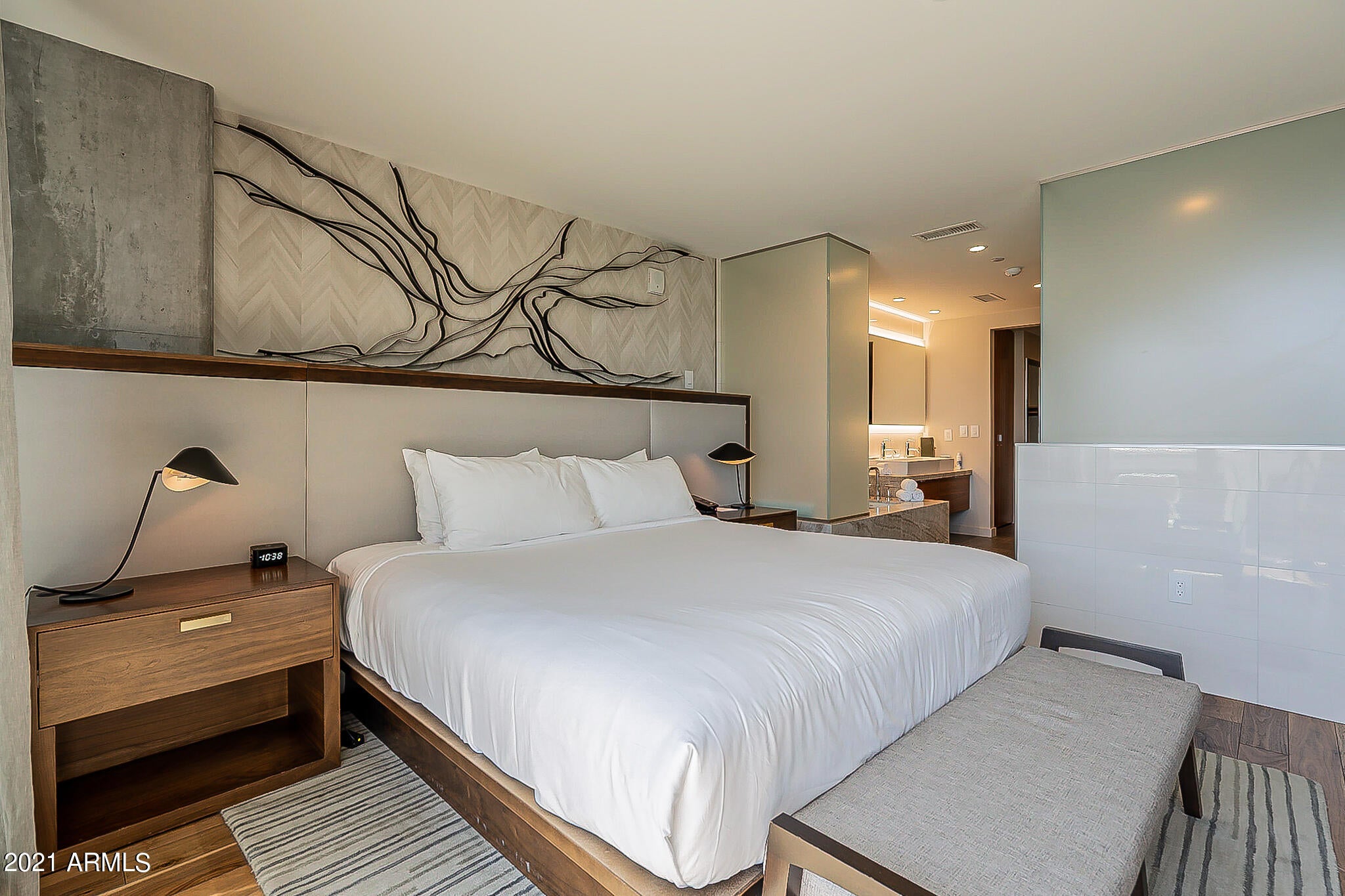 MOUNTAIN SHADOWS RESORT HOTEL CONDOMINIUM - Residential
