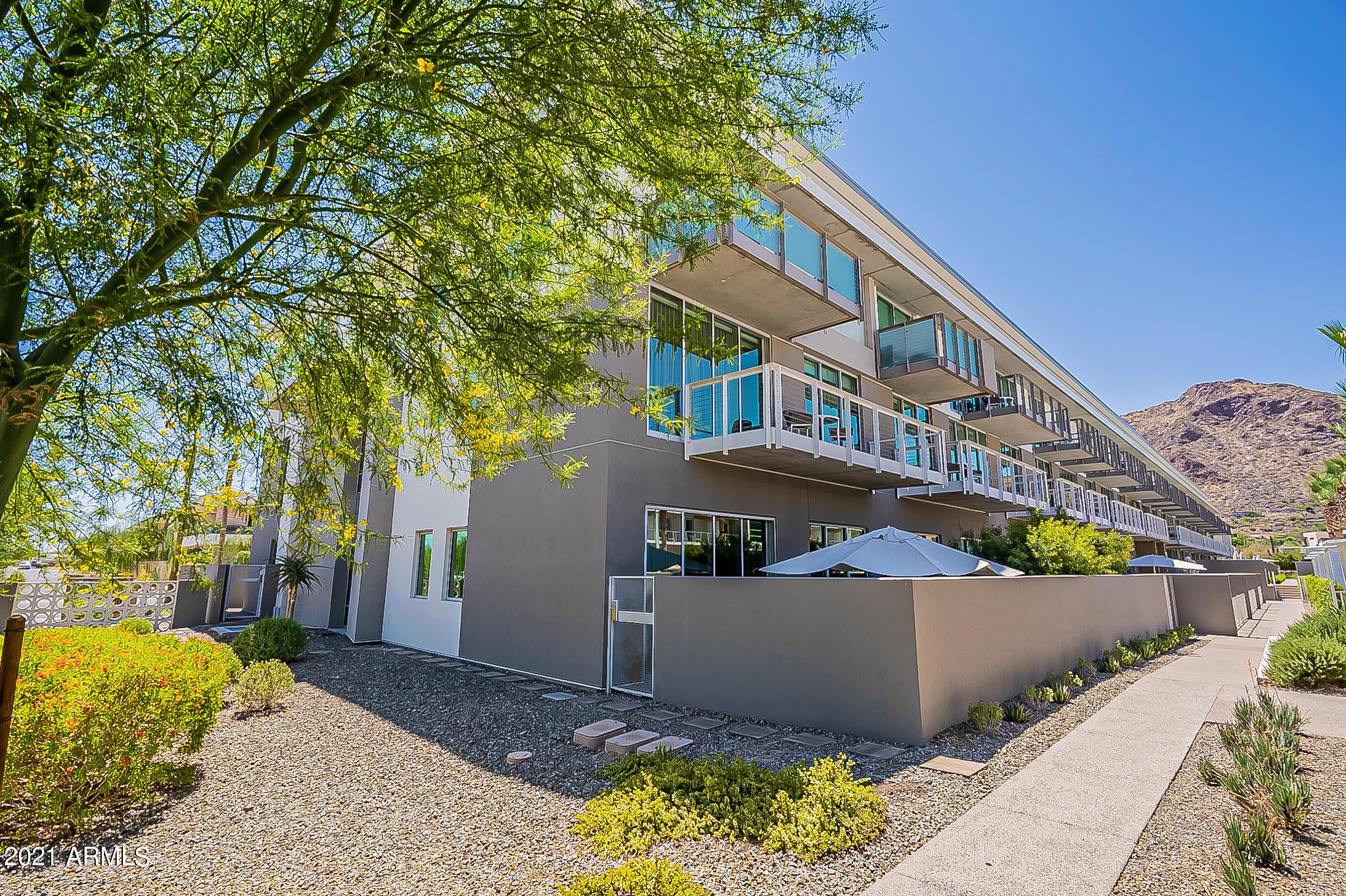 MOUNTAIN SHADOWS RESORT HOTEL CONDOMINIUM - Residential