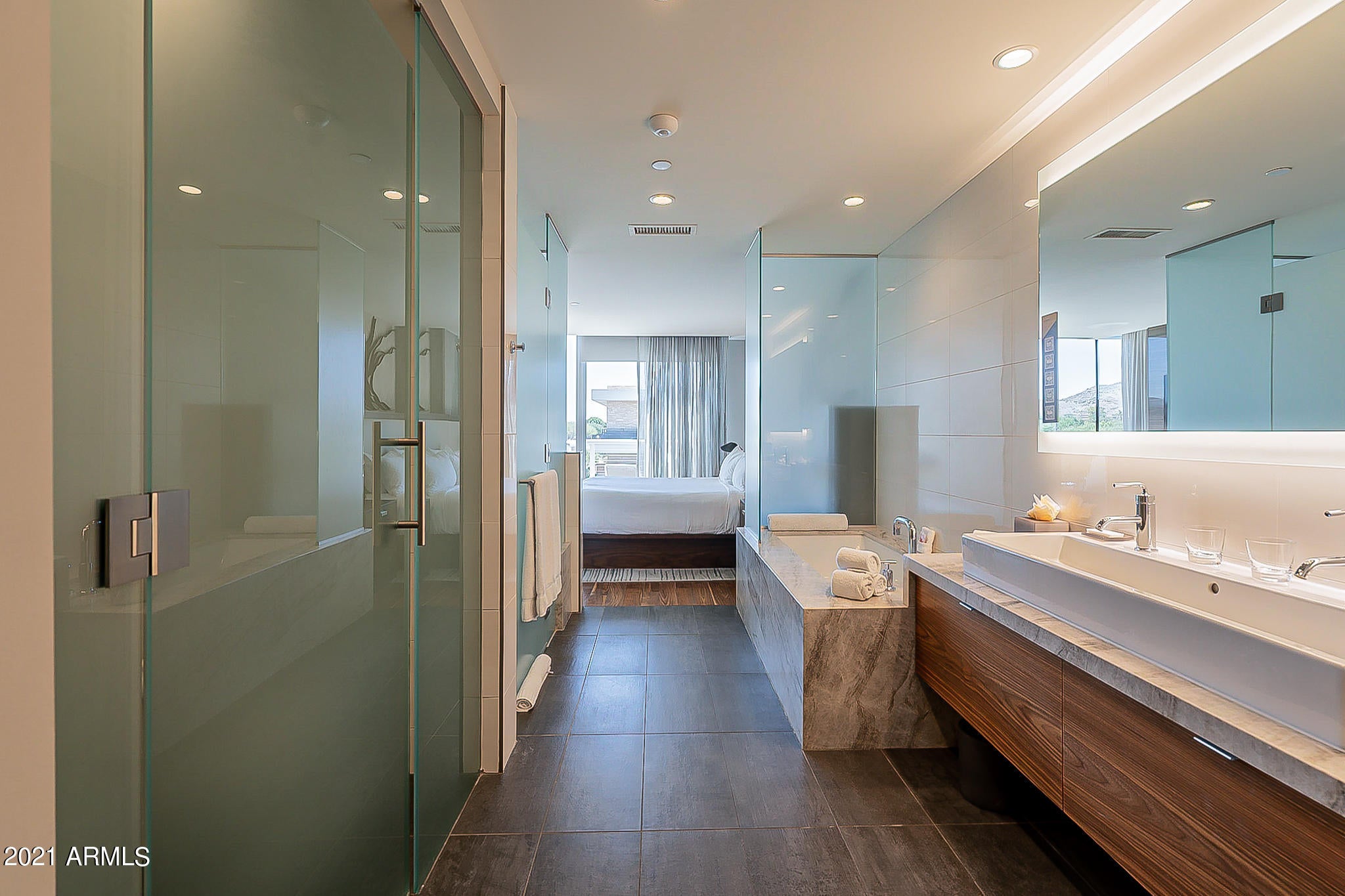 MOUNTAIN SHADOWS RESORT HOTEL CONDOMINIUM - Residential