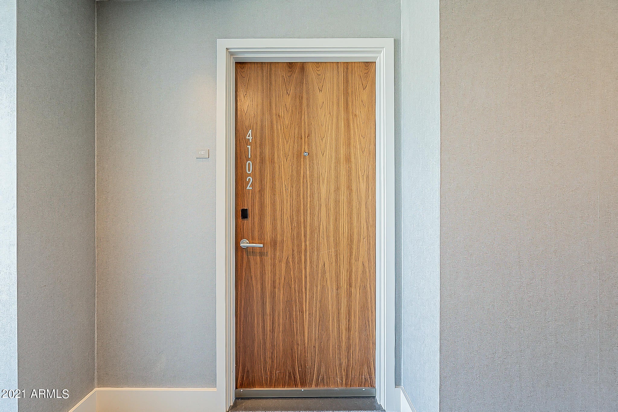 MOUNTAIN SHADOWS RESORT HOTEL CONDOMINIUM - Residential