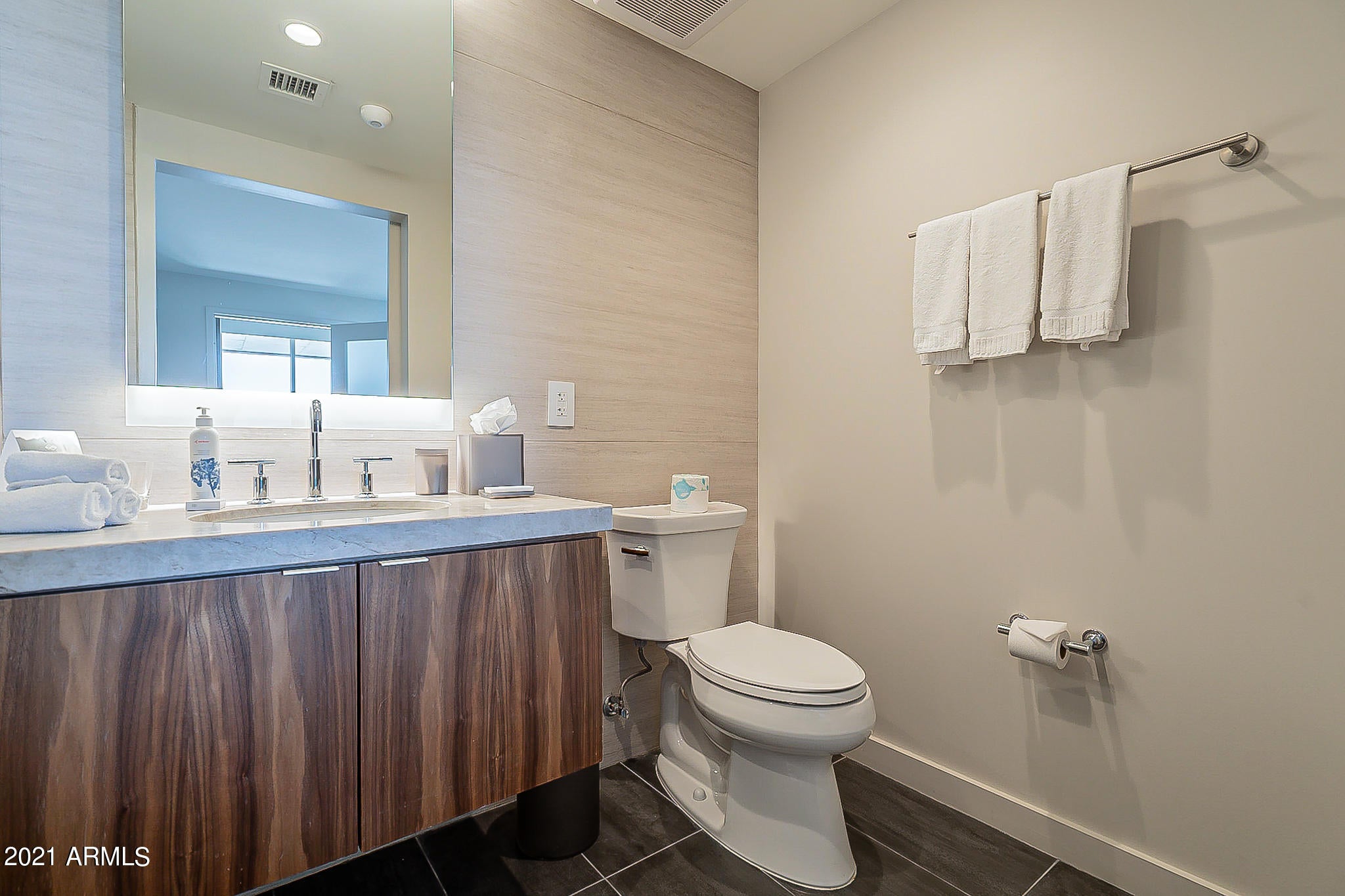 MOUNTAIN SHADOWS RESORT HOTEL CONDOMINIUM - Residential
