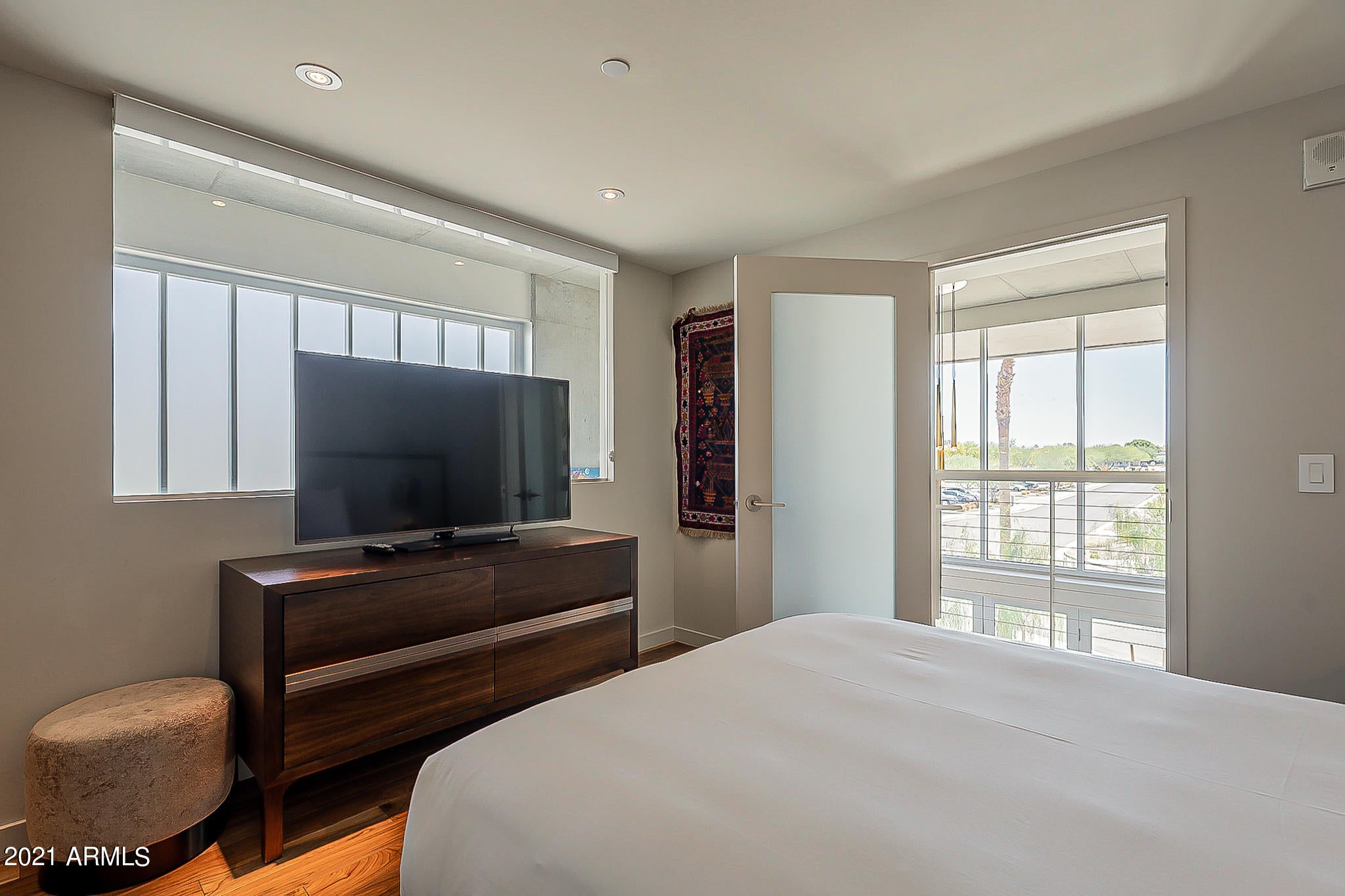 MOUNTAIN SHADOWS RESORT HOTEL CONDOMINIUM - Residential