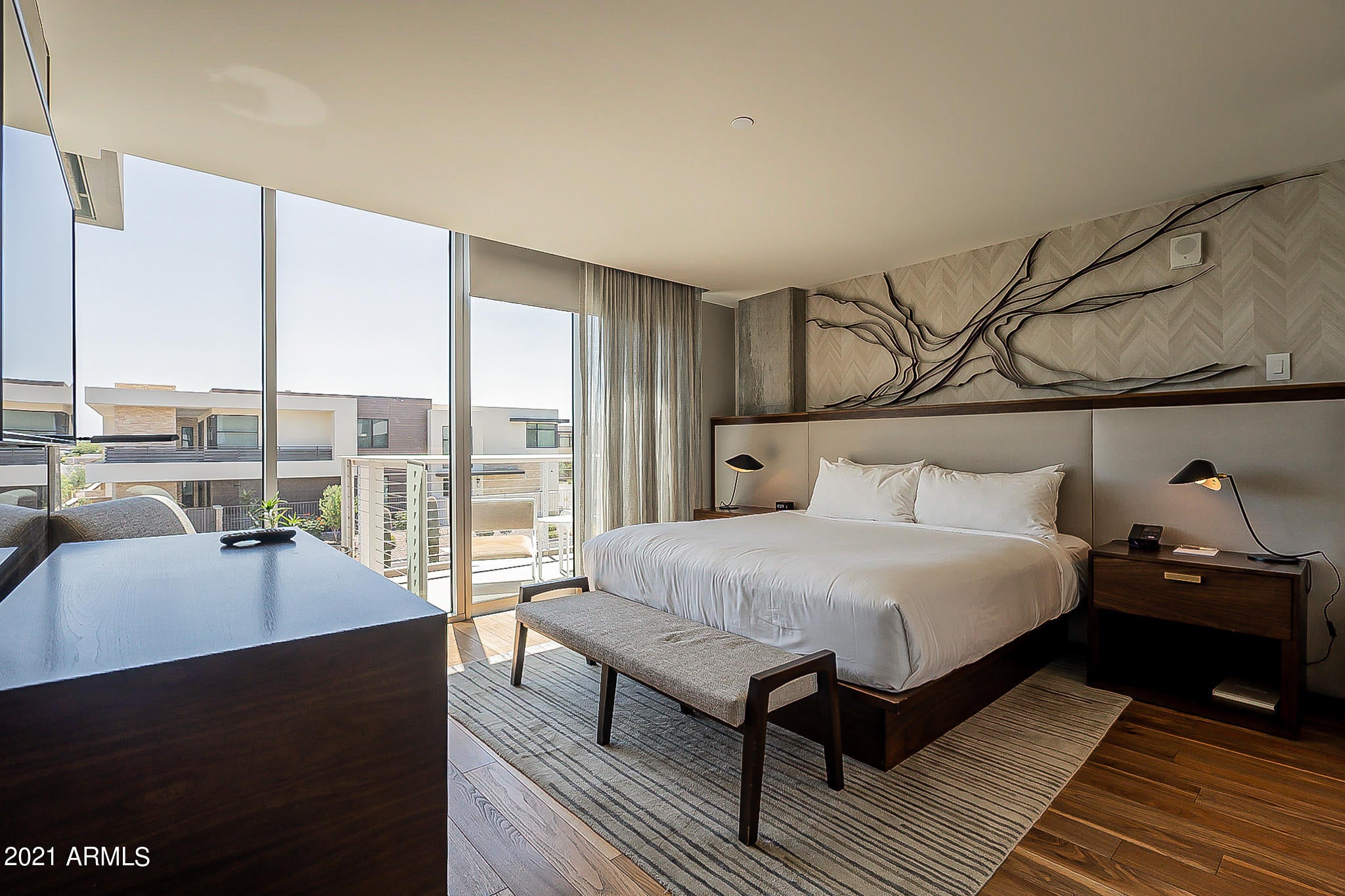 MOUNTAIN SHADOWS RESORT HOTEL CONDOMINIUM - Residential