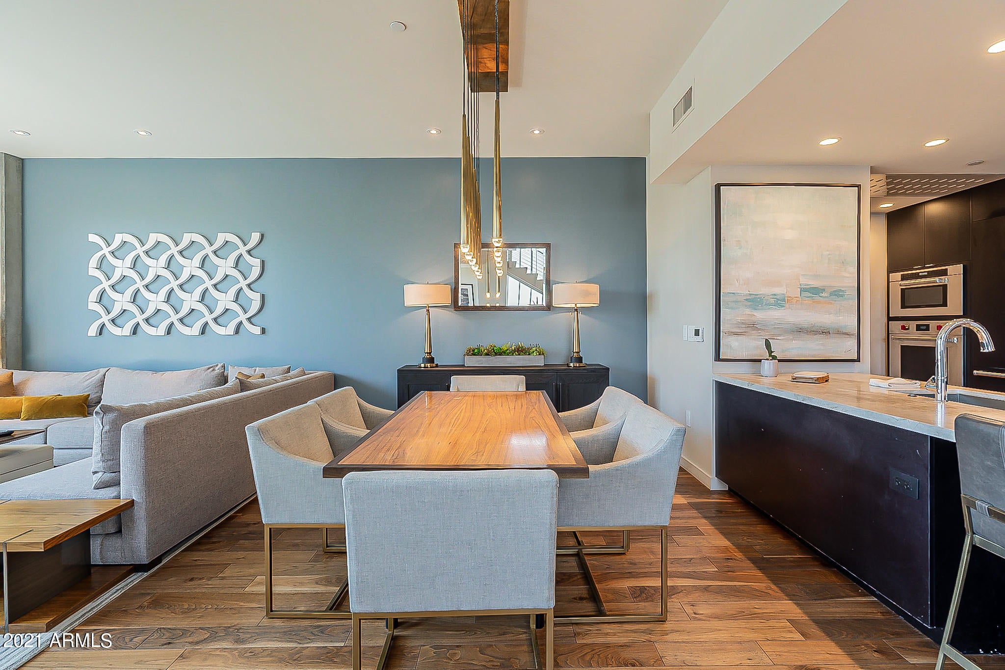 MOUNTAIN SHADOWS RESORT HOTEL CONDOMINIUM - Residential