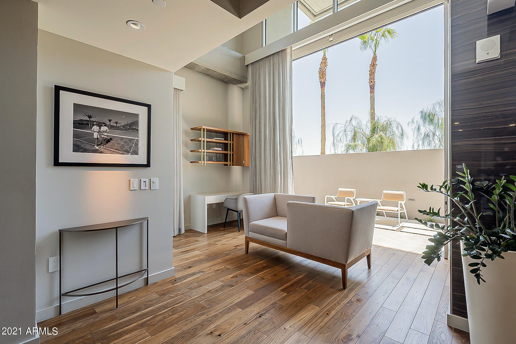 MOUNTAIN SHADOWS RESORT HOTEL CONDOMINIUM - Residential