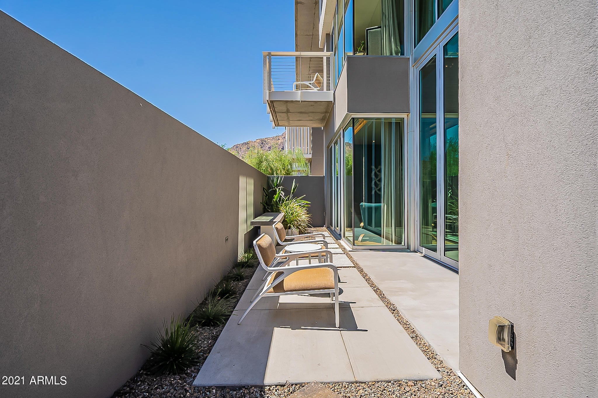 MOUNTAIN SHADOWS RESORT HOTEL CONDOMINIUM - Residential