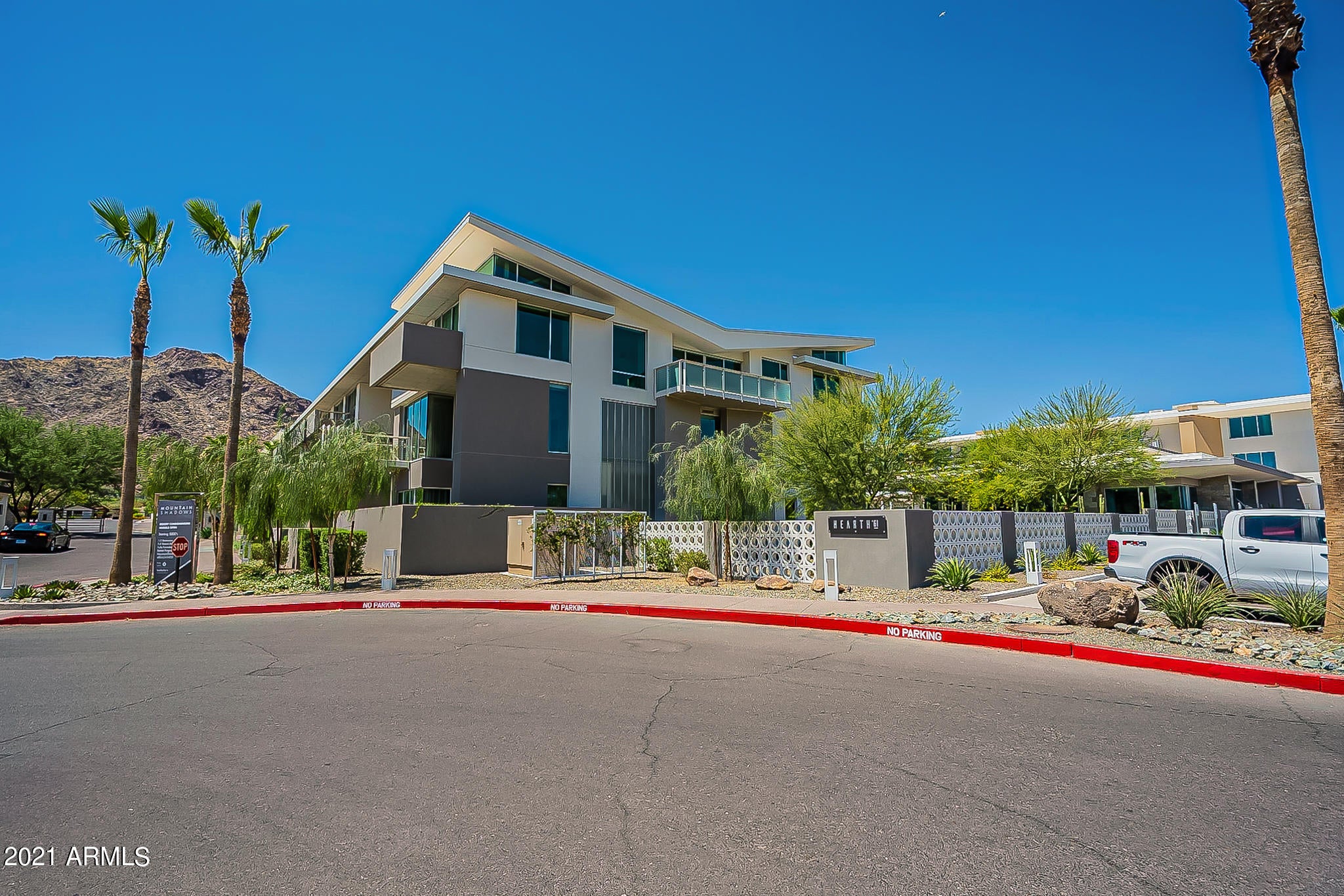 MOUNTAIN SHADOWS RESORT HOTEL CONDOMINIUM - Residential