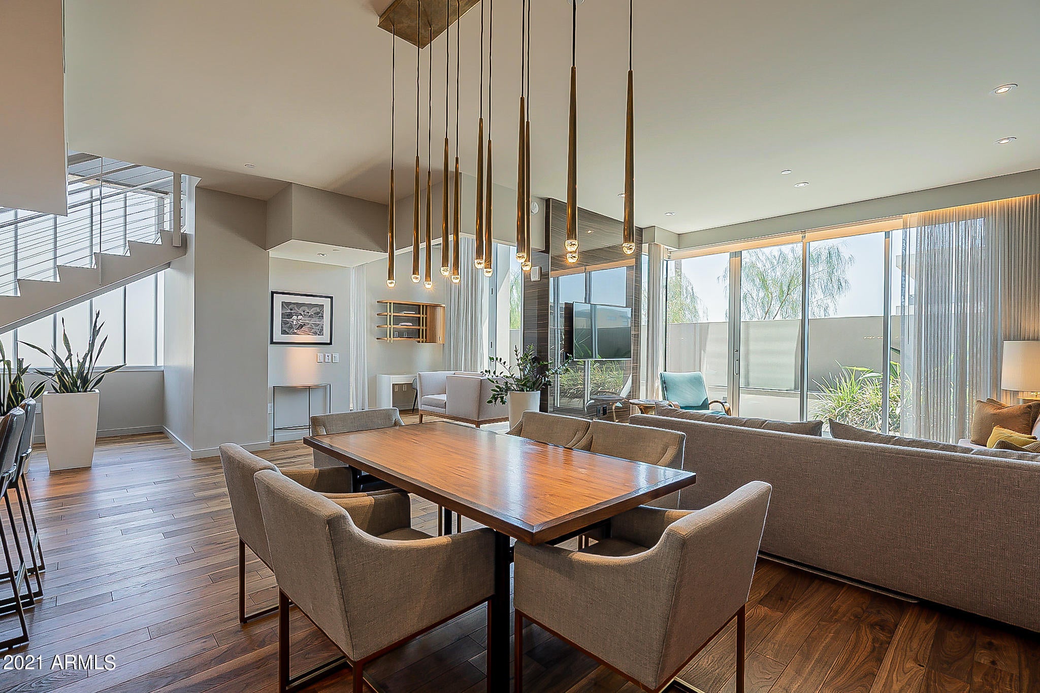 MOUNTAIN SHADOWS RESORT HOTEL CONDOMINIUM - Residential