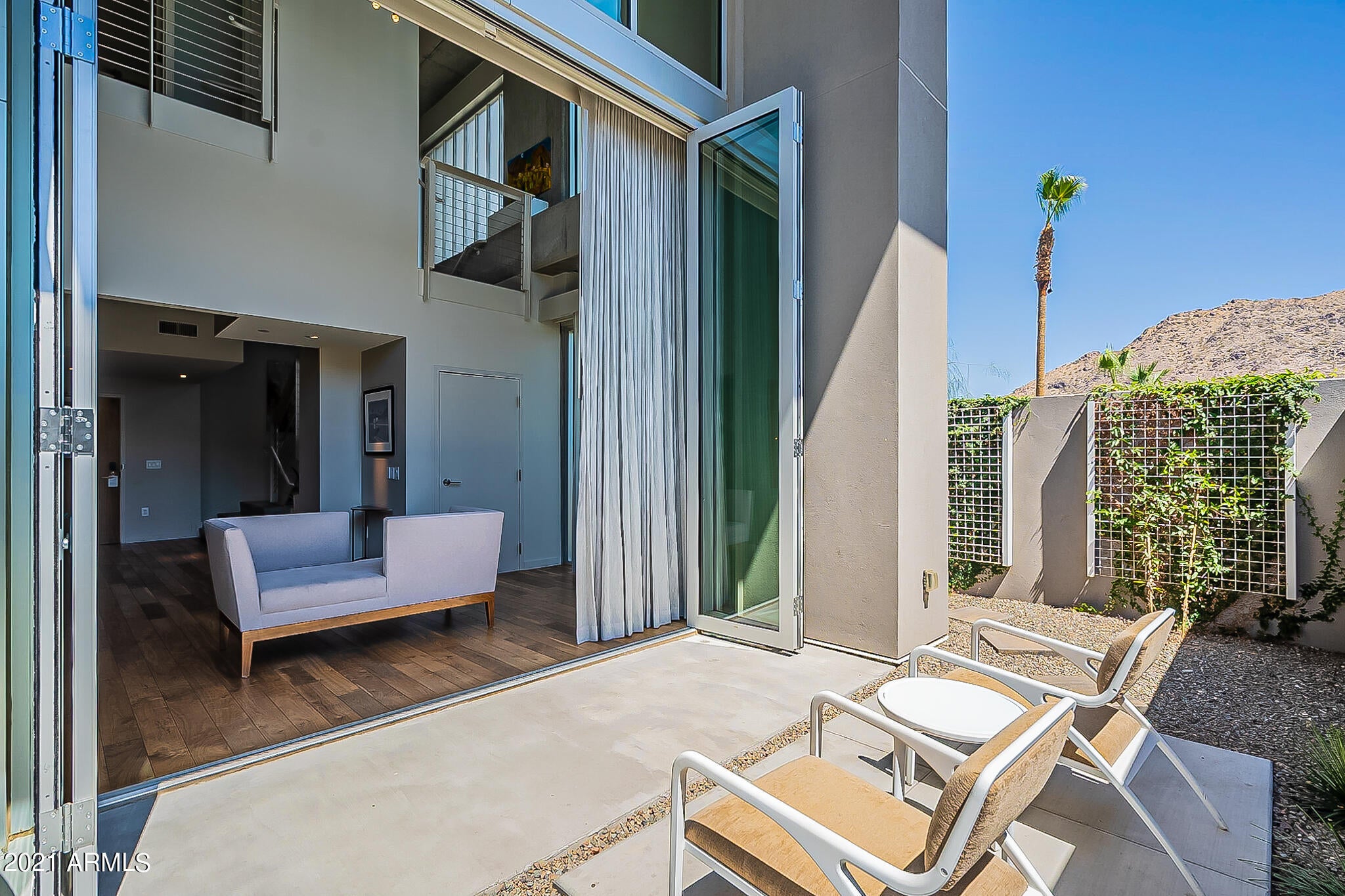 MOUNTAIN SHADOWS RESORT HOTEL CONDOMINIUM - Residential