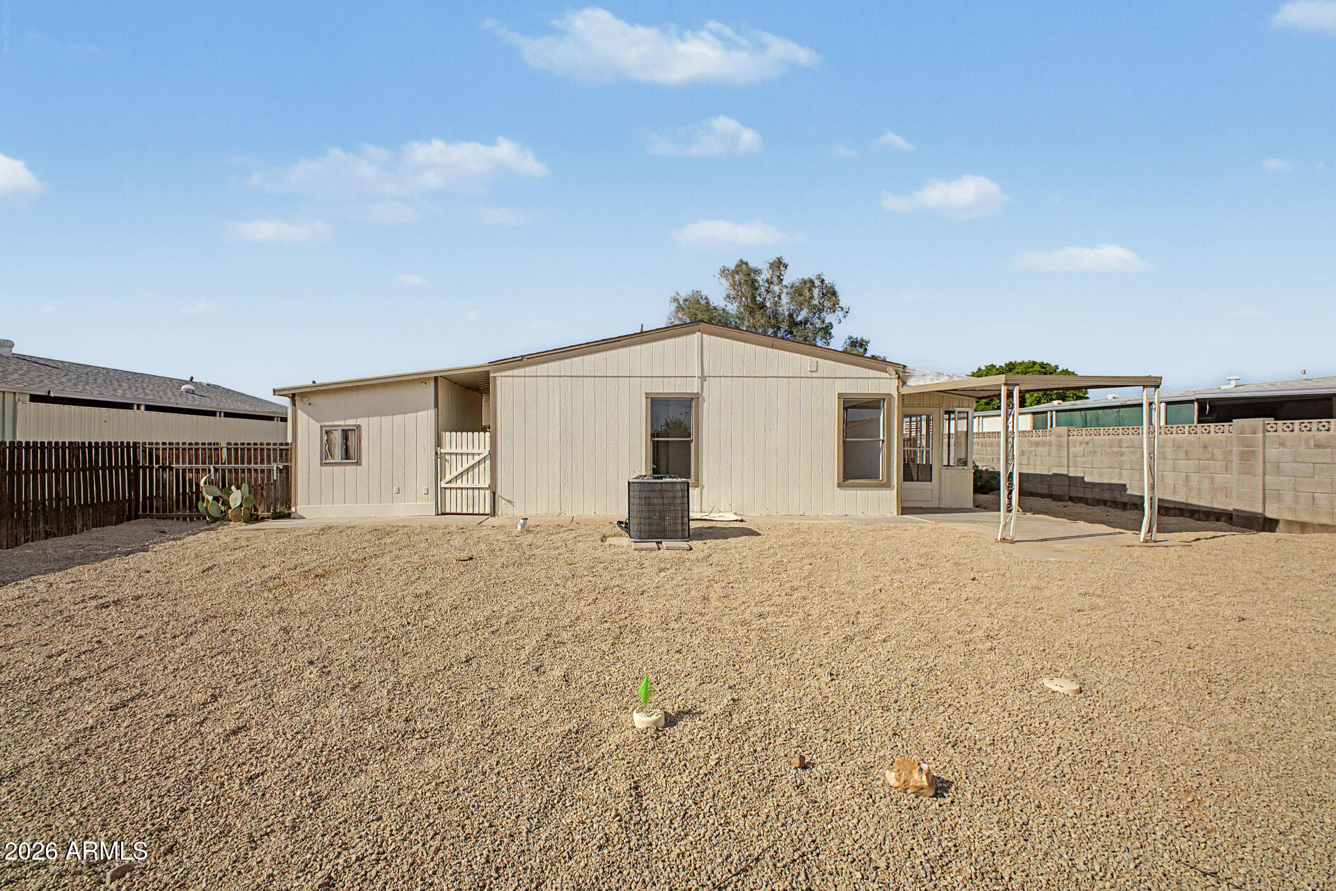 SUPERSTITION COUNTRY 5 UNIT 4 - Residential