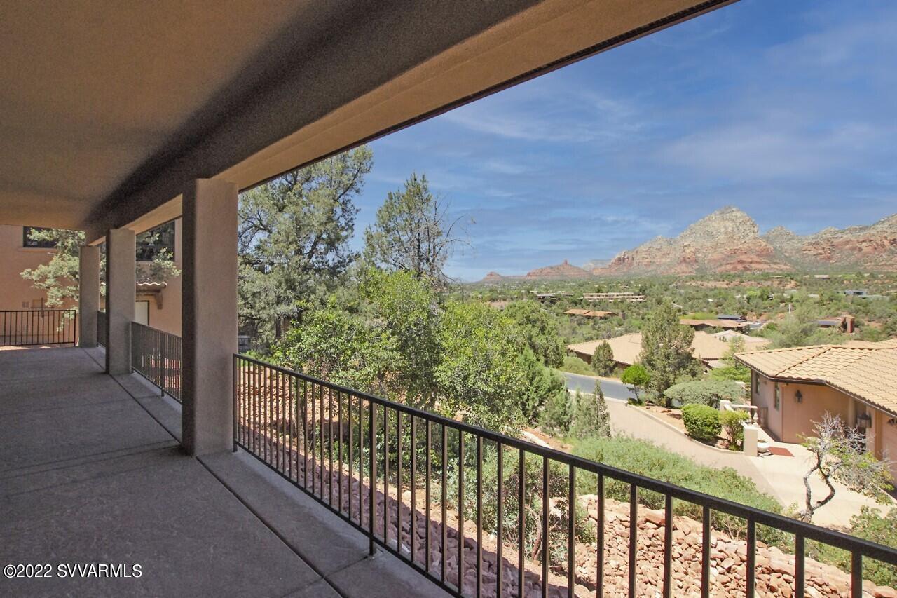 Les Springs - Residential