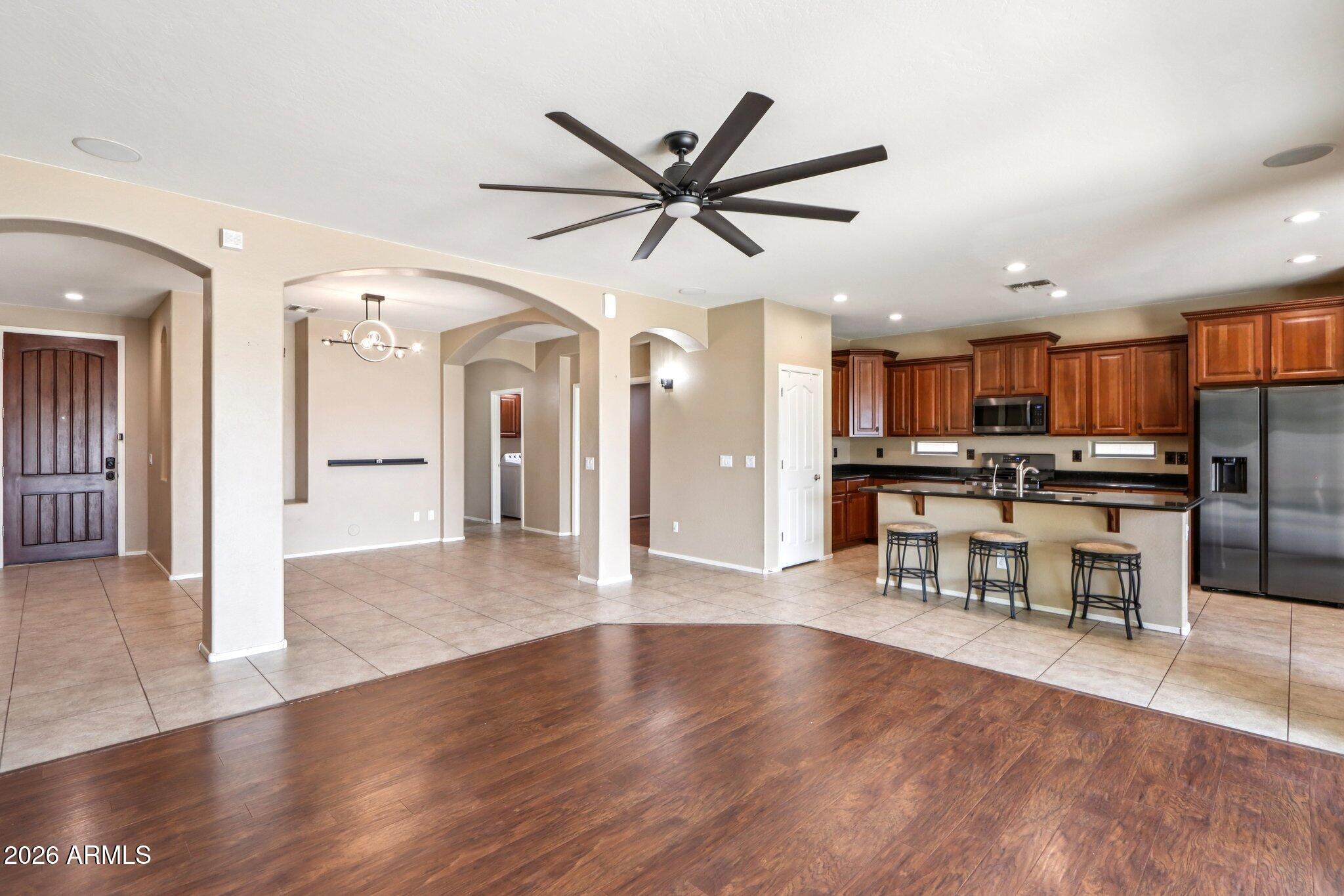 EAGLE GLEN 2 - Residential