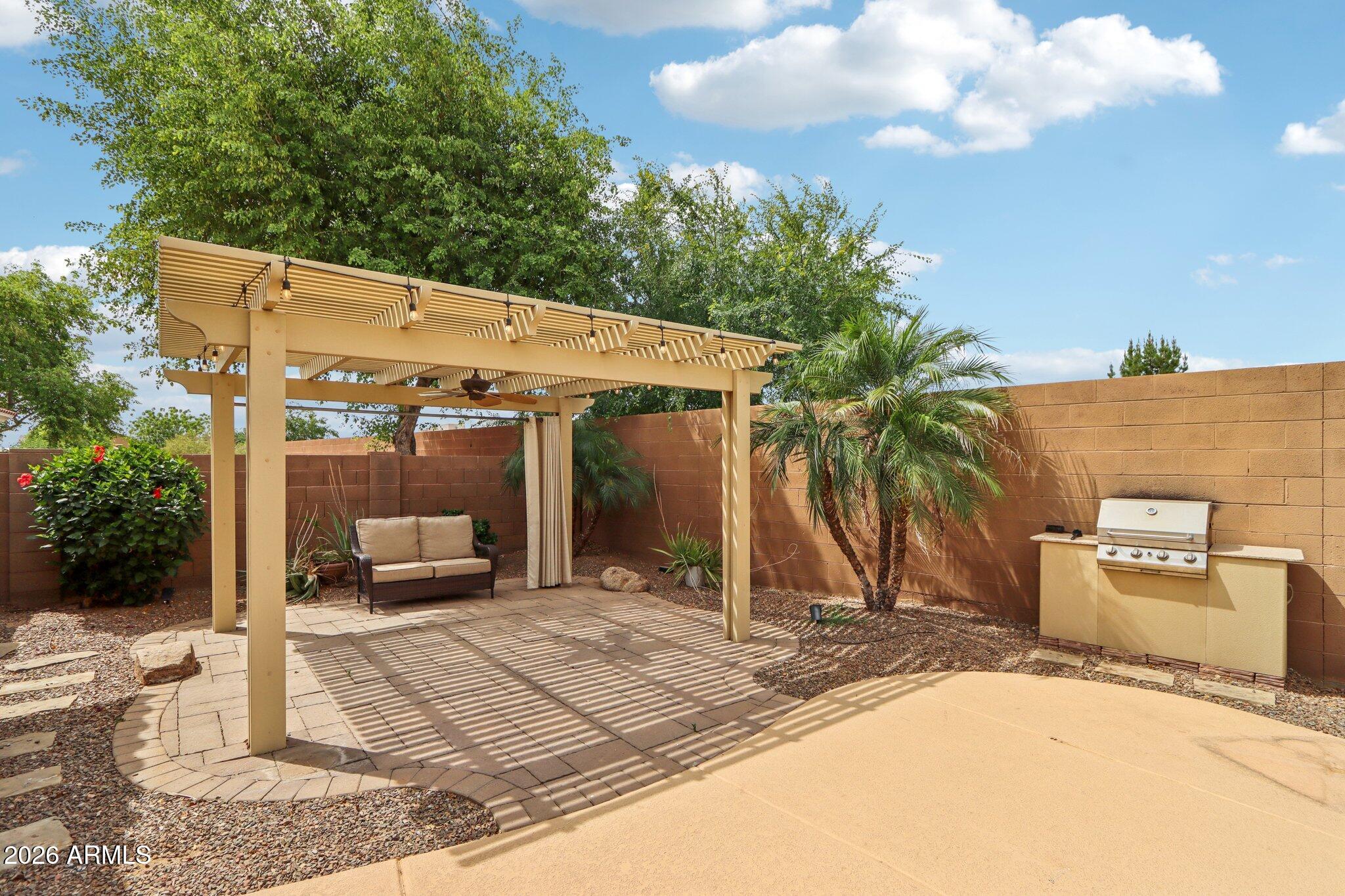 EAGLE GLEN 2 - Residential