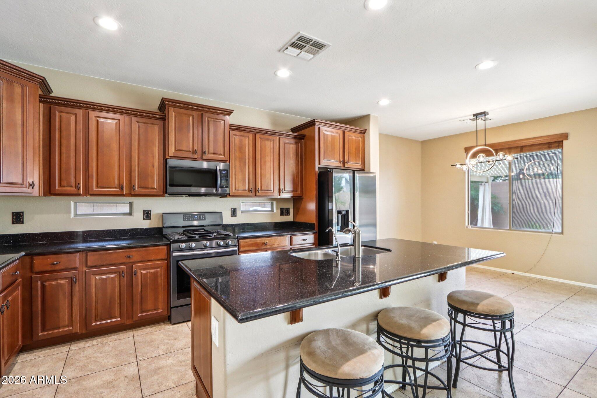 EAGLE GLEN 2 - Residential